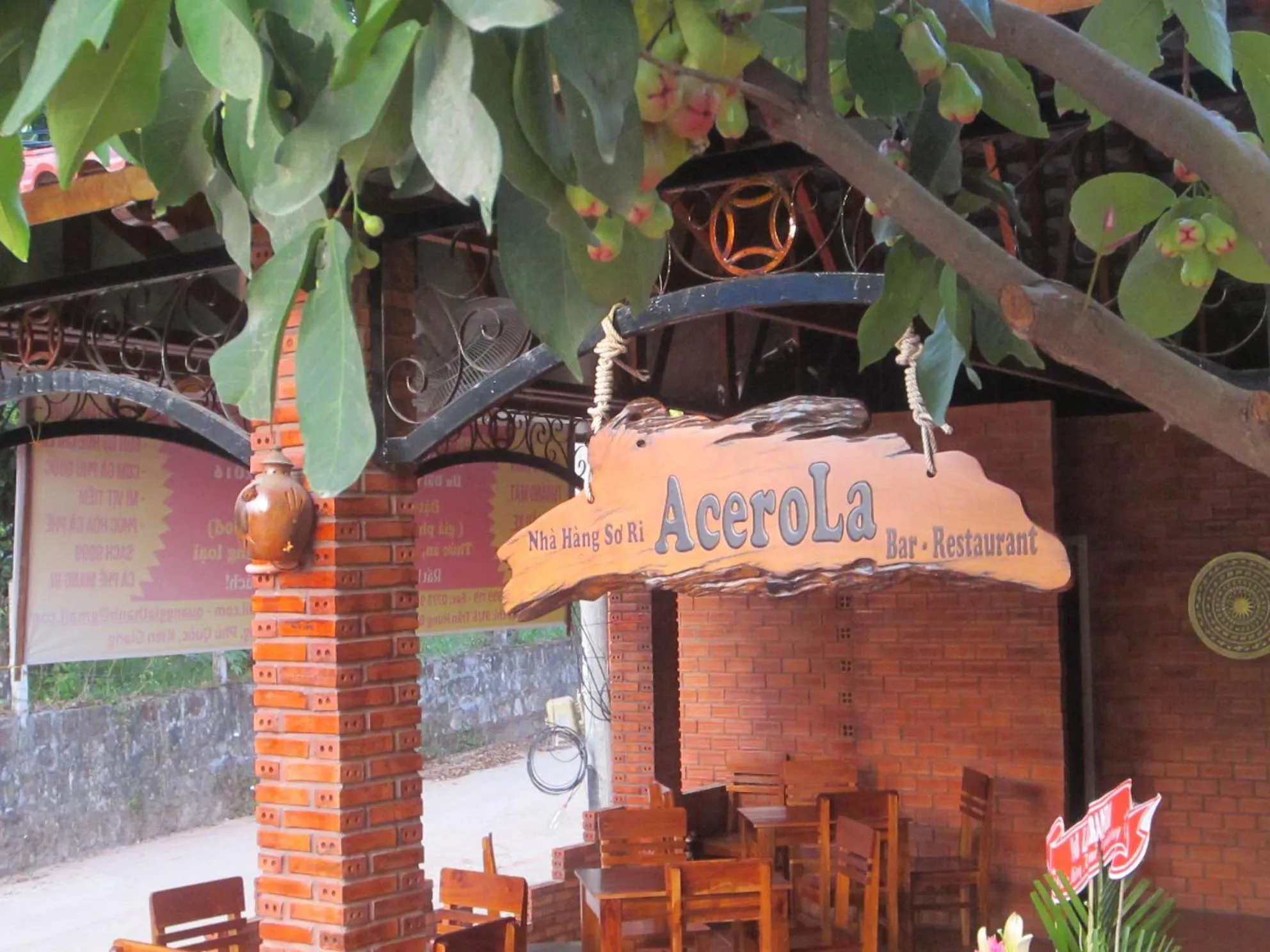 Restaurant/places to eat in Gia Thanh Phu Quoc Guest House