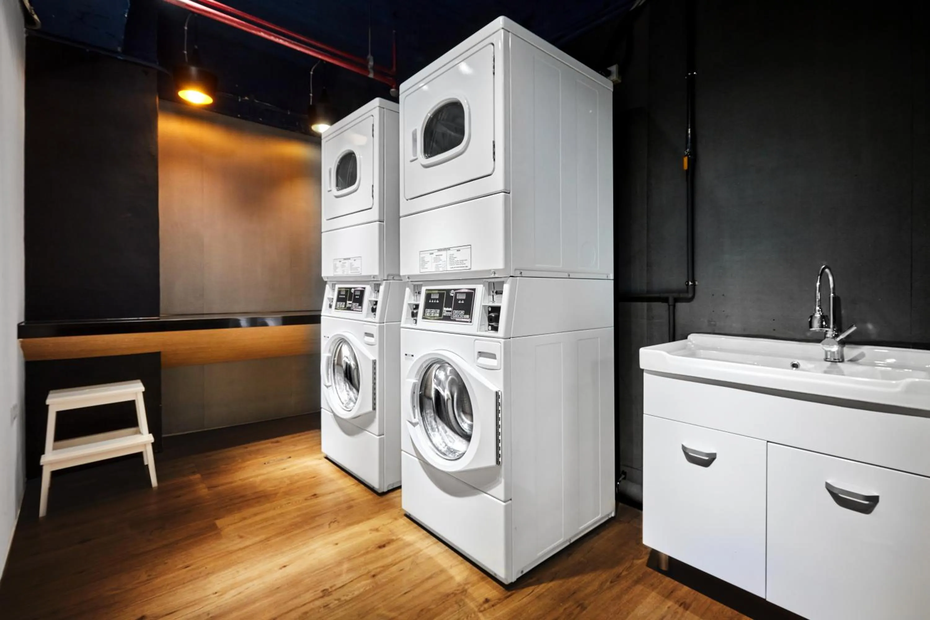 washing machine in Lan Kwai Fong Garden Hotel