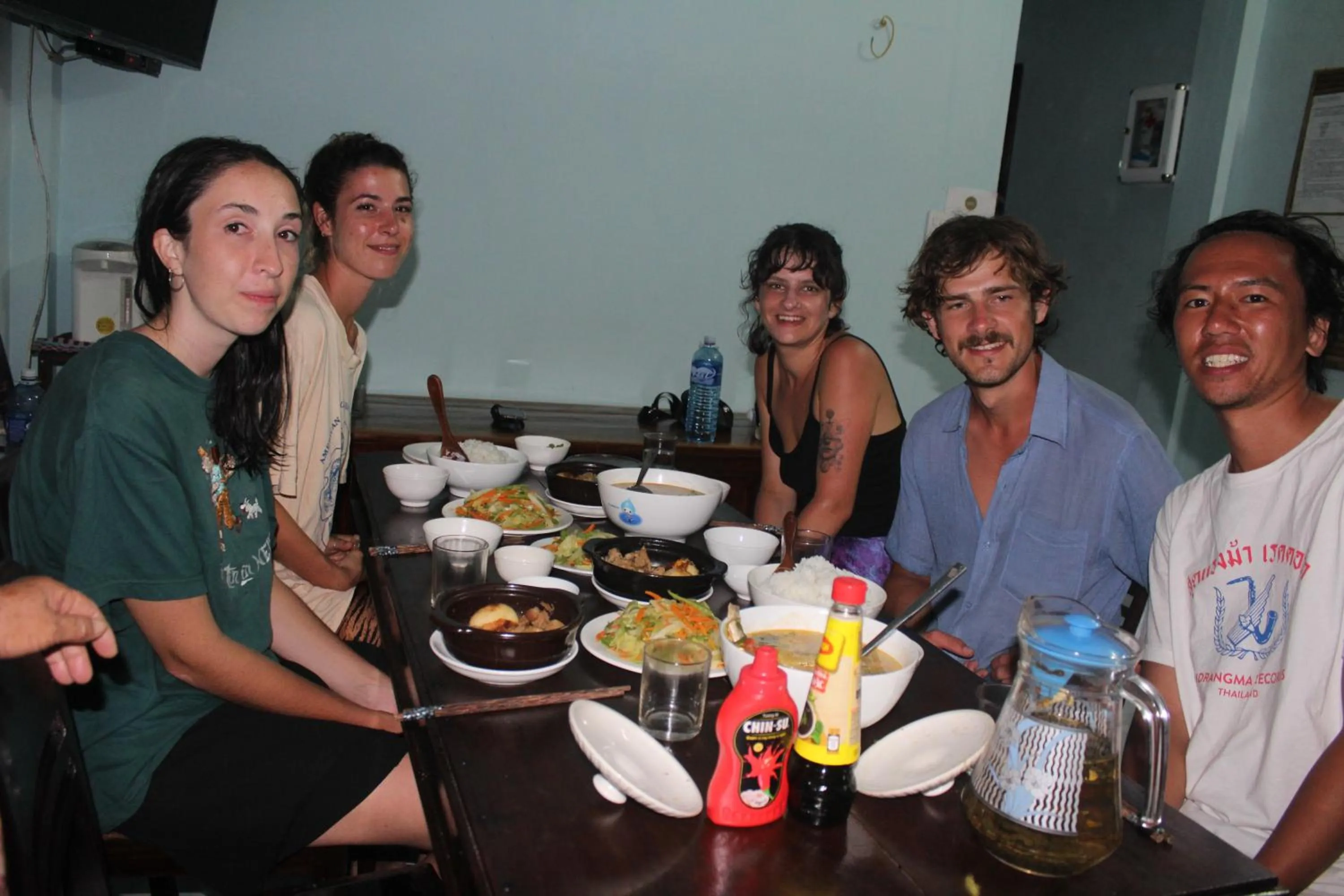 People in Cham Island Smiles Homestay