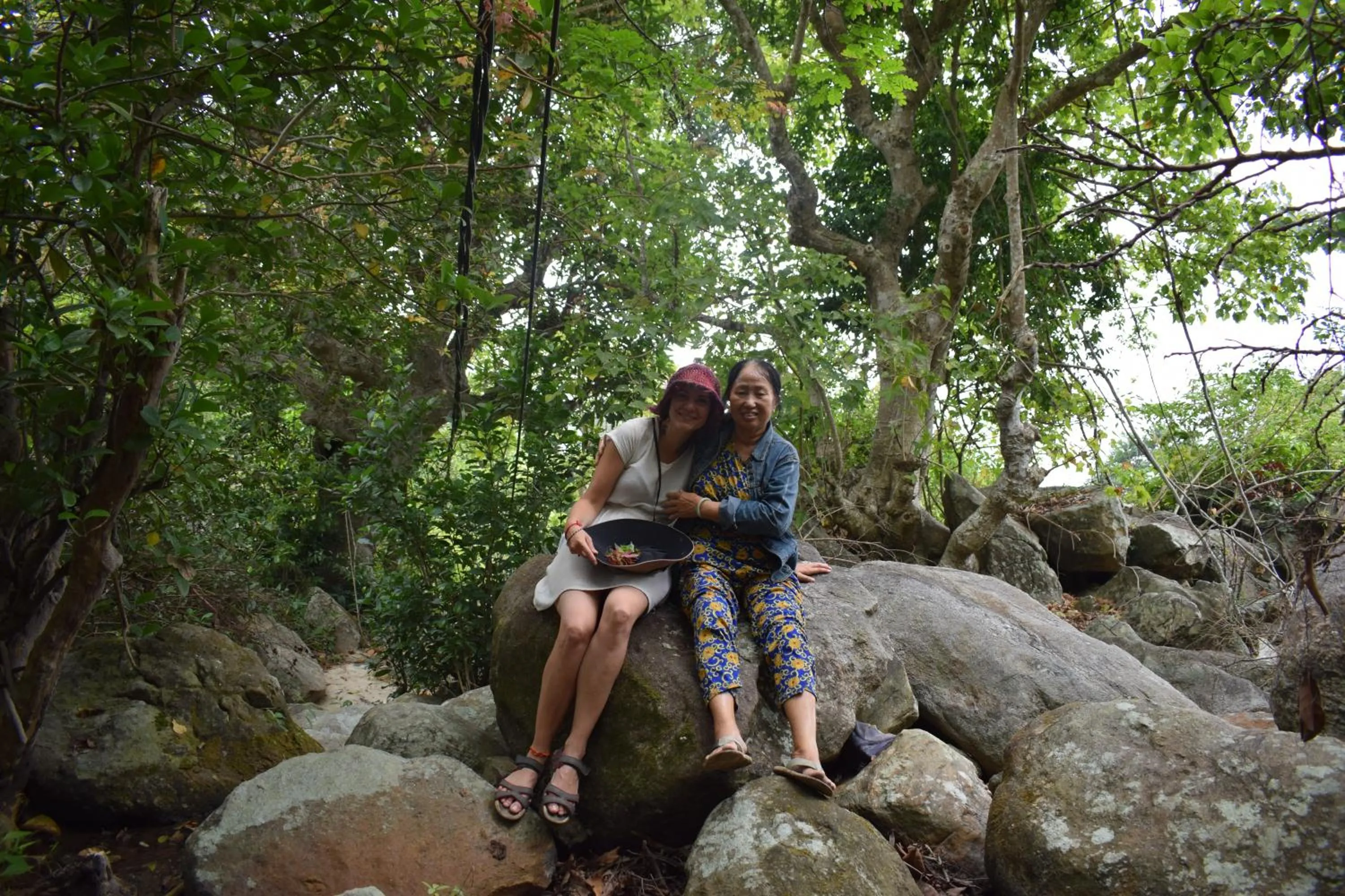 Hiking in Cham Island Smiles Homestay