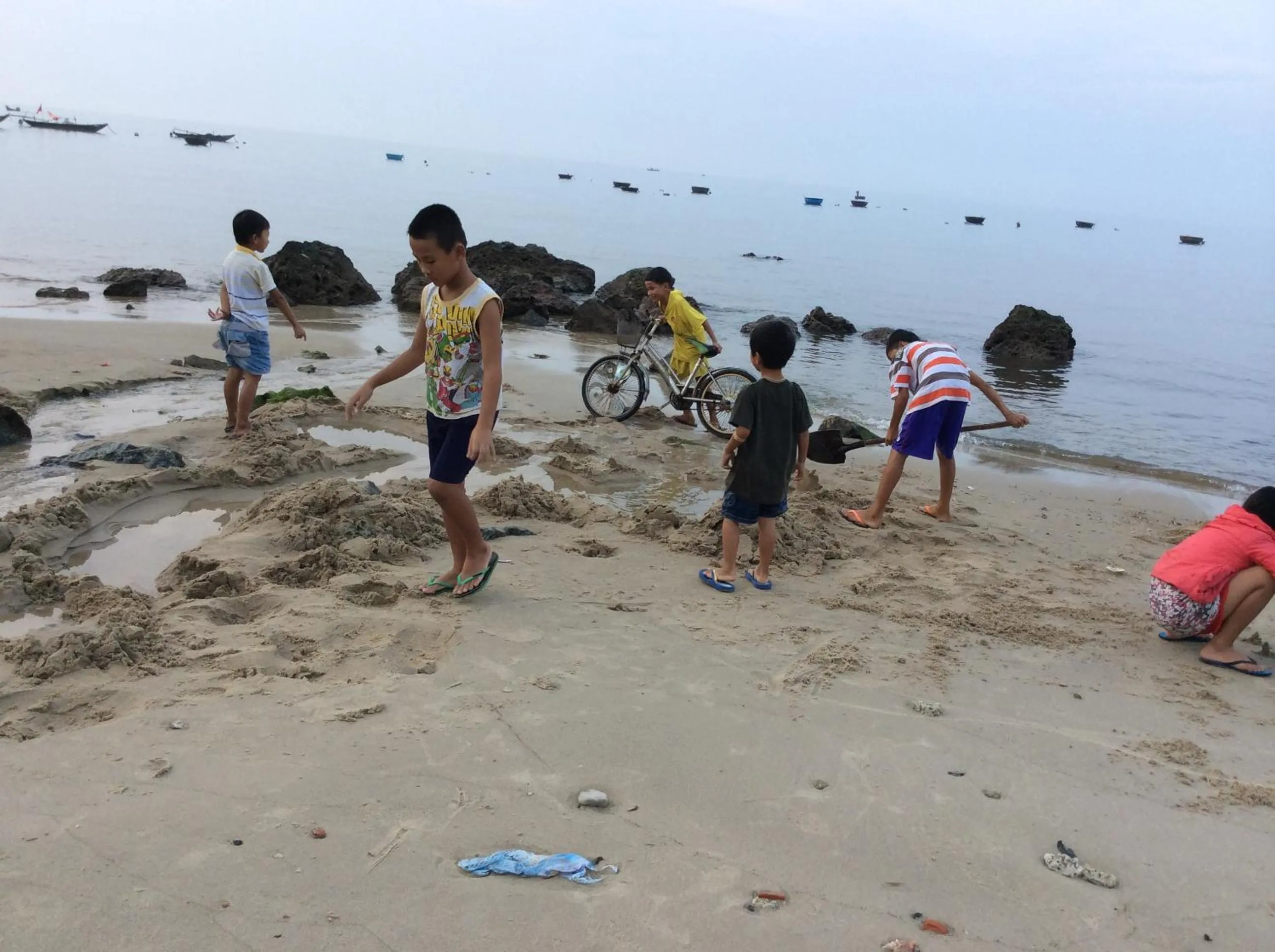 Entertainment in Cham Island Smiles Homestay