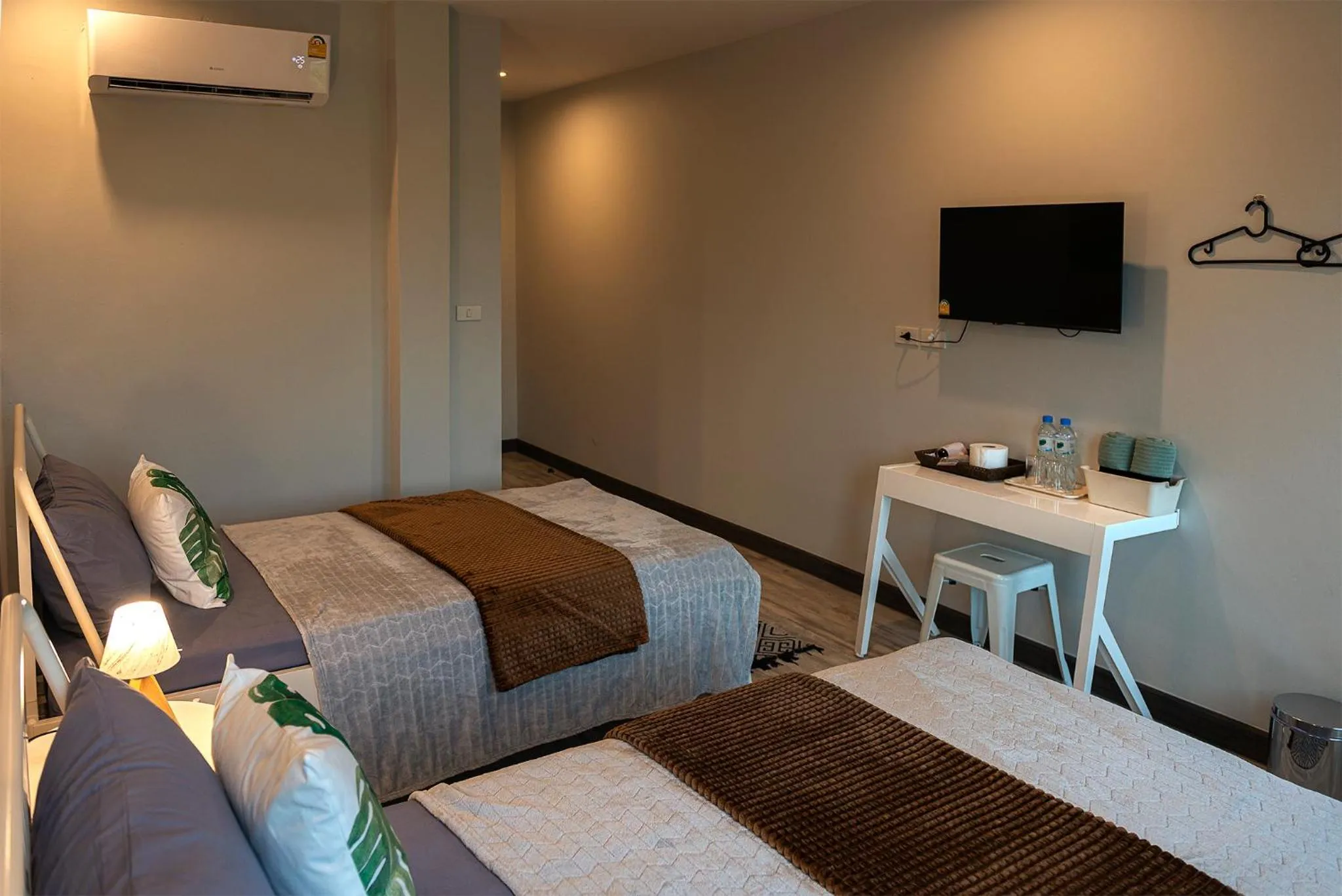 Photo of the whole room, Bed in I Rich Residence