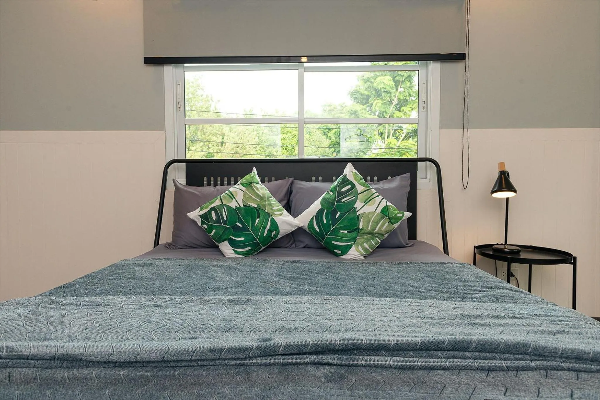 Photo of the whole room, Bed in I Rich Residence