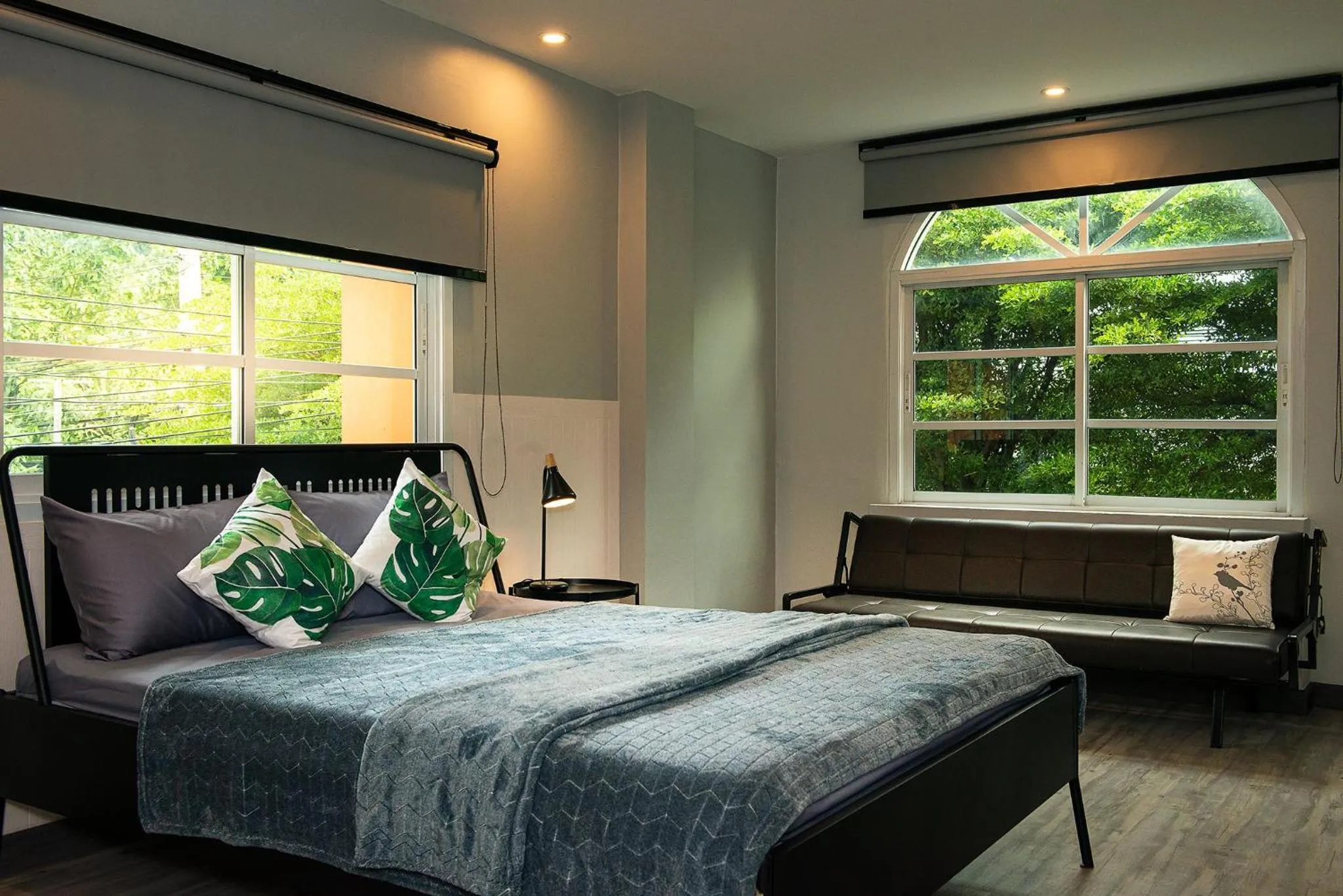 Photo of the whole room, Bed in I Rich Residence