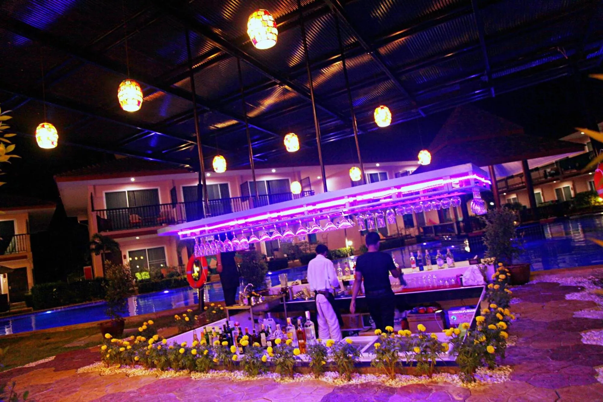 Lounge or bar in Chivatara Resort Bang Tao Beach Phuket - SHA