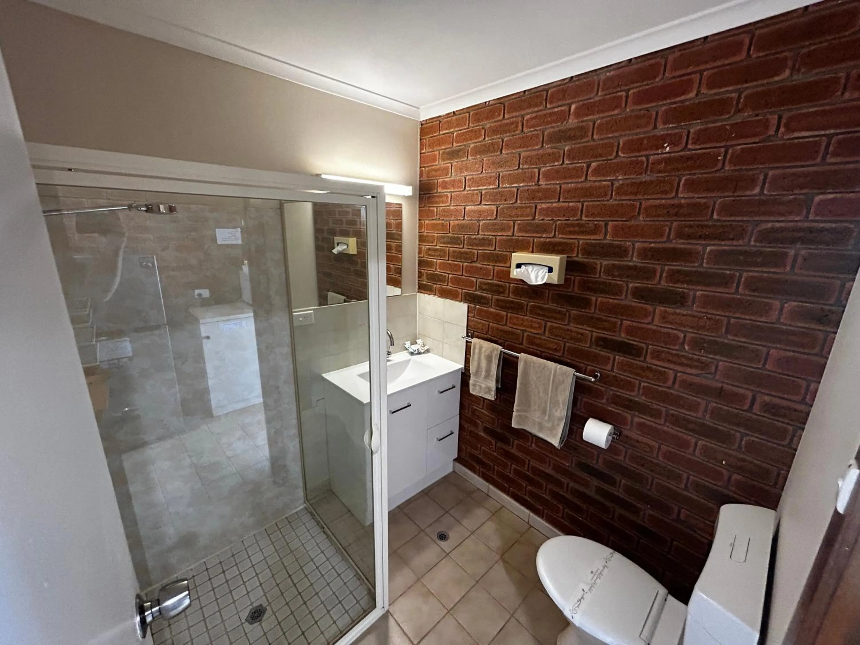 Balranald Colony Inn Motel