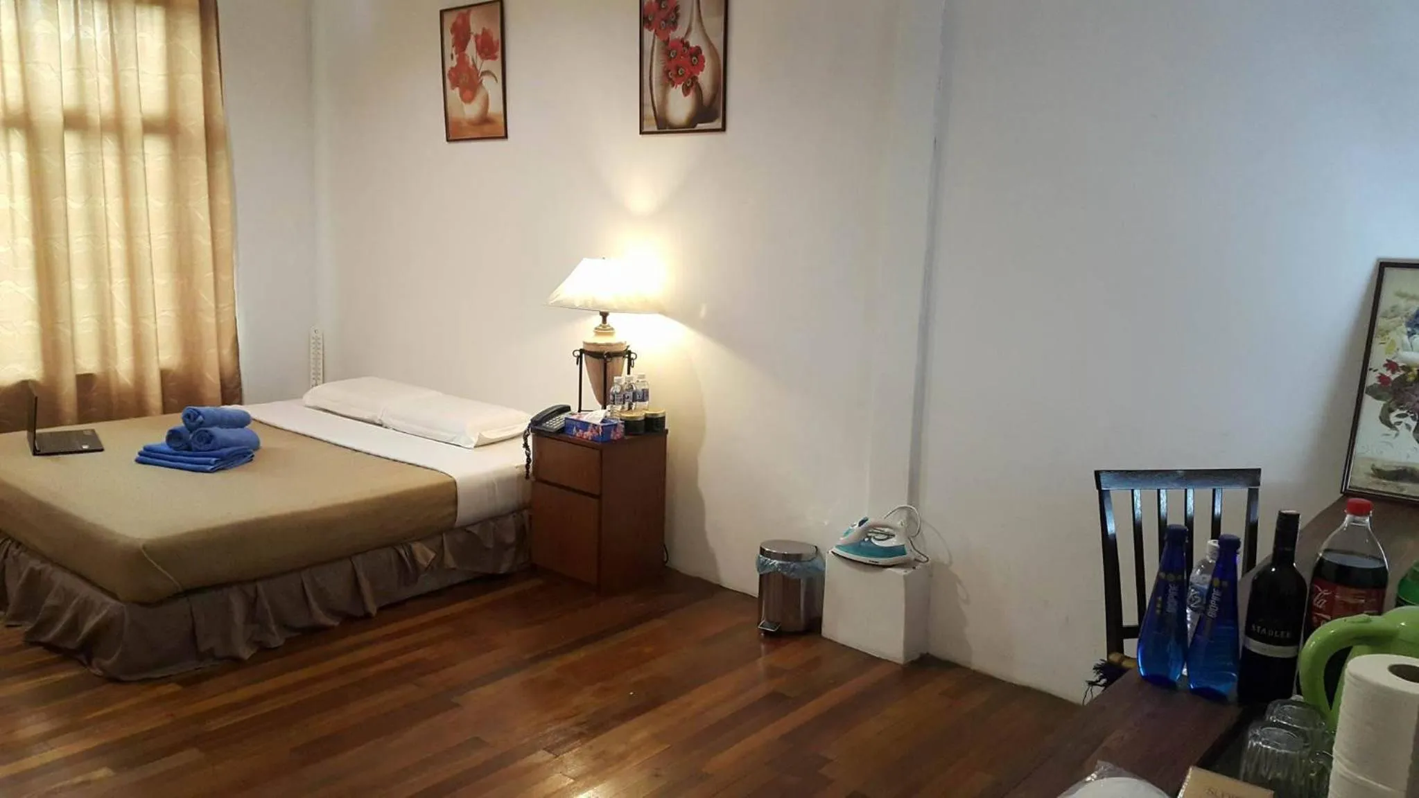 Bed in Crystal Hill R