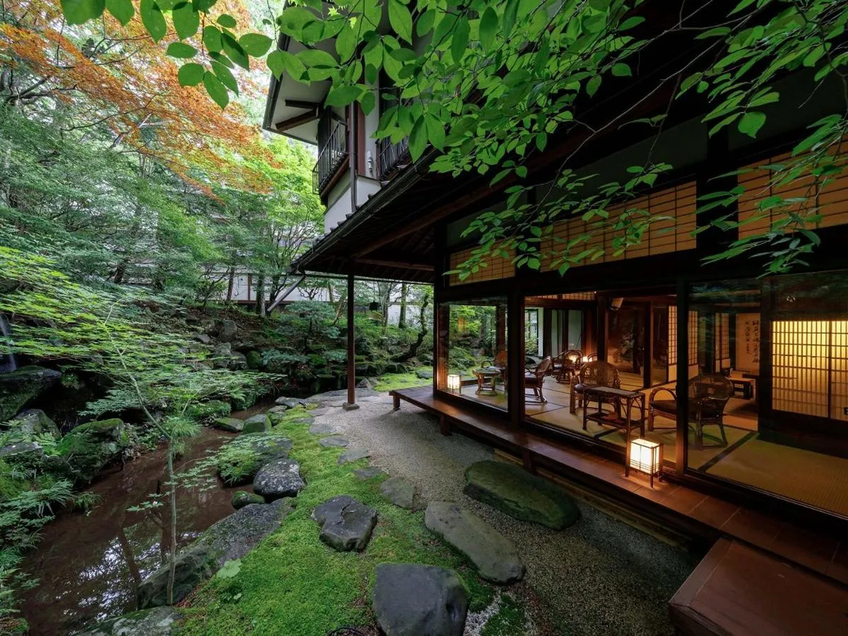 Lounge or bar in Suwa Grand Shrine Kameya Inn