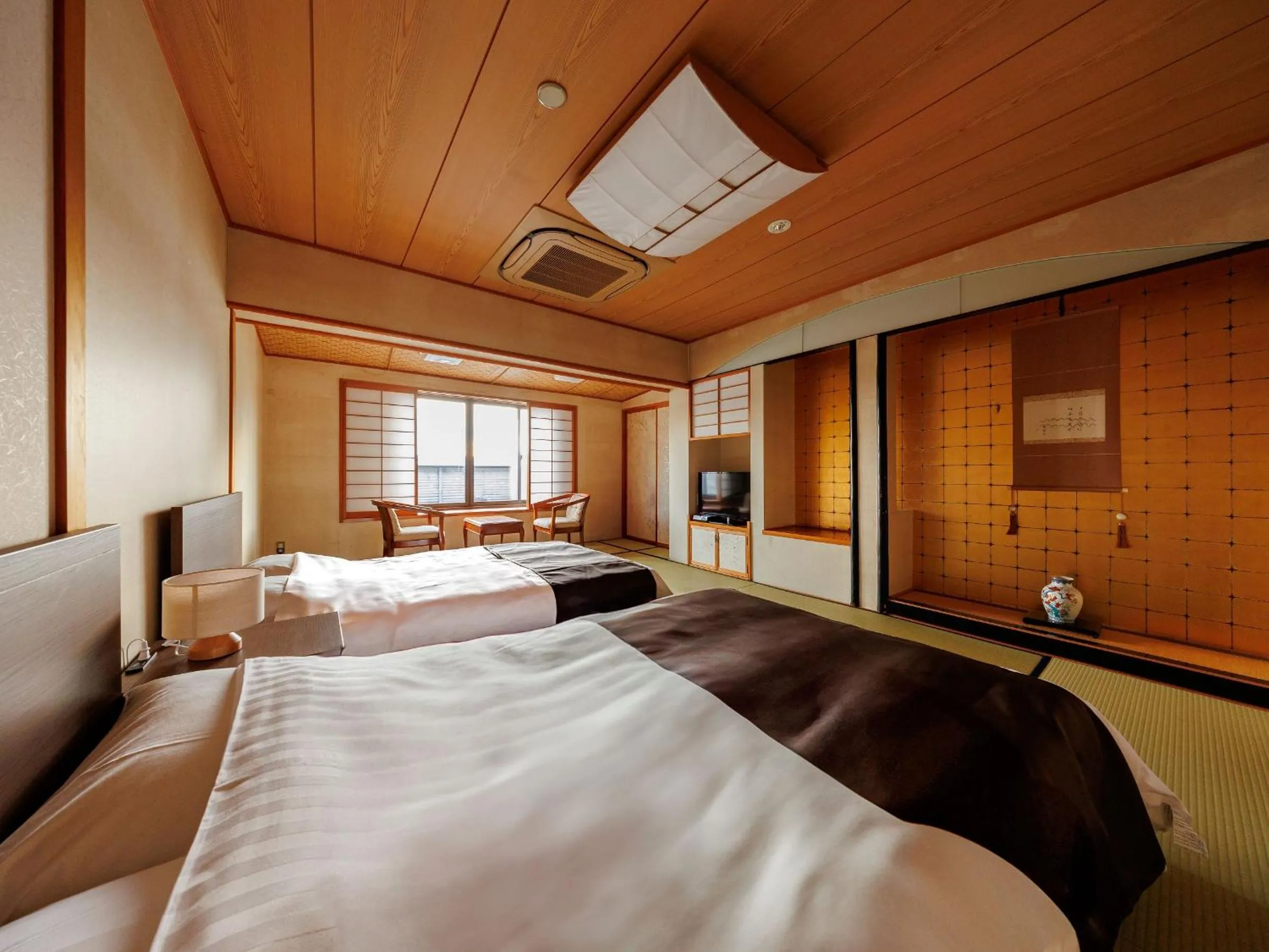 Bed in Suwa Grand Shrine Kameya Inn