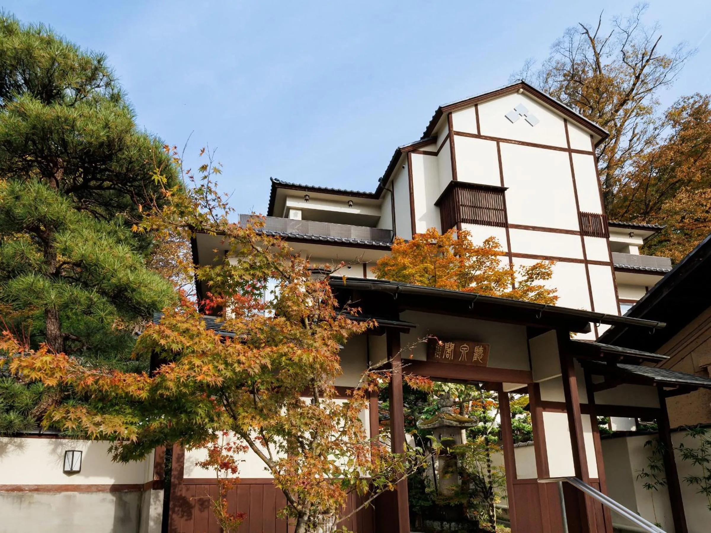 Property building in Suwa Grand Shrine Kameya Inn