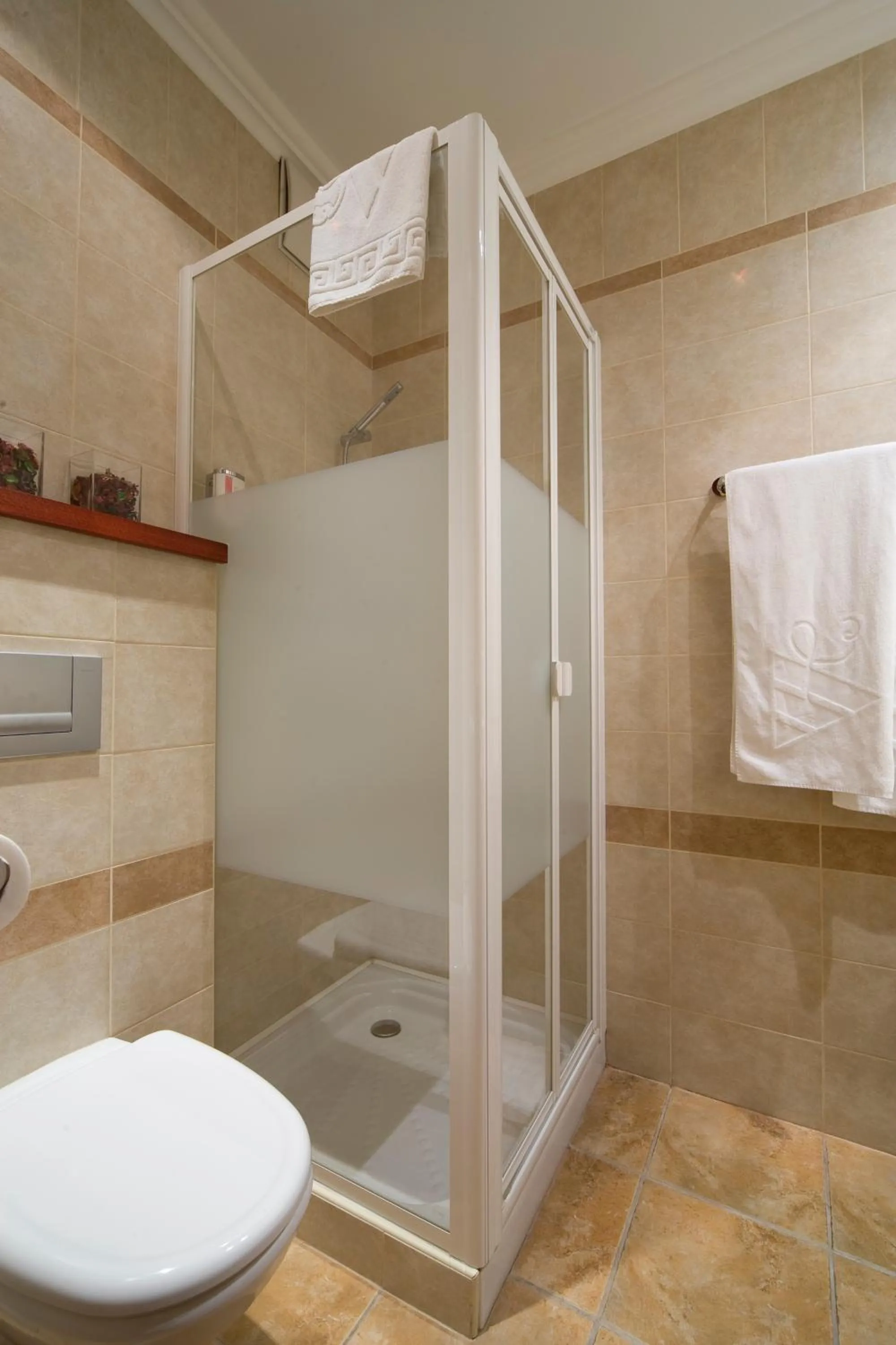 Bathroom in Budget Hotel Victoria