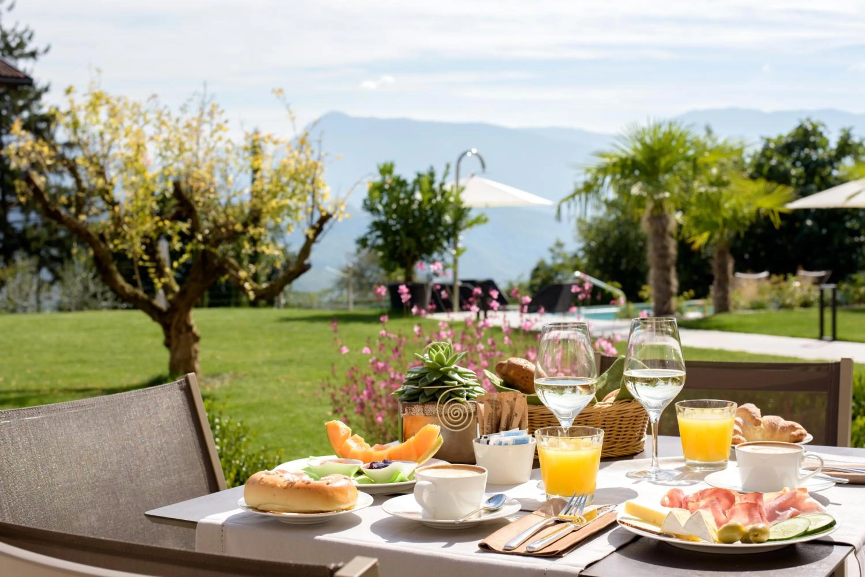 Buffet breakfast in Brühl Suites&Residence