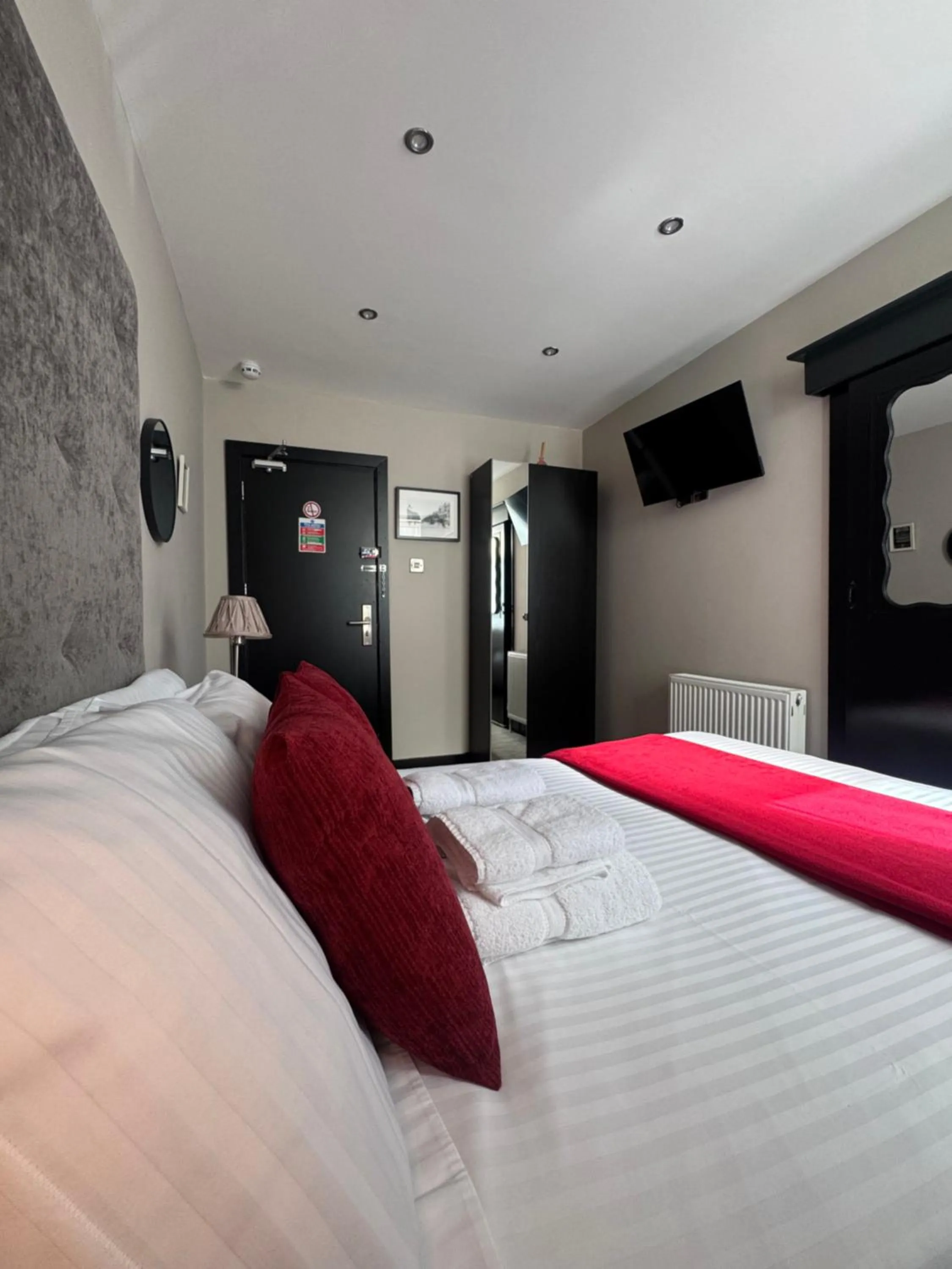 Bedroom in Sinclair's Rooms