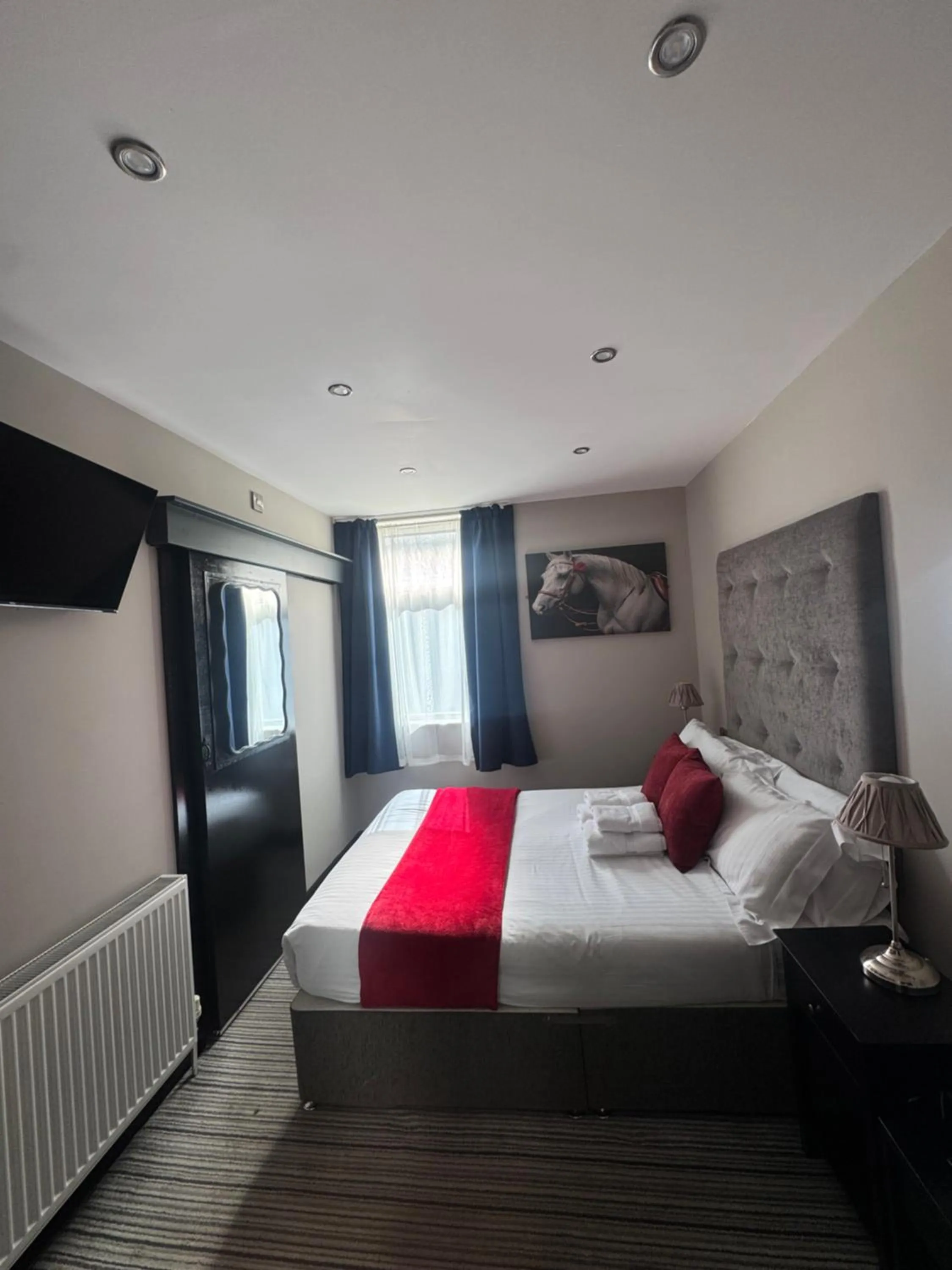 Bedroom in Sinclair's Rooms