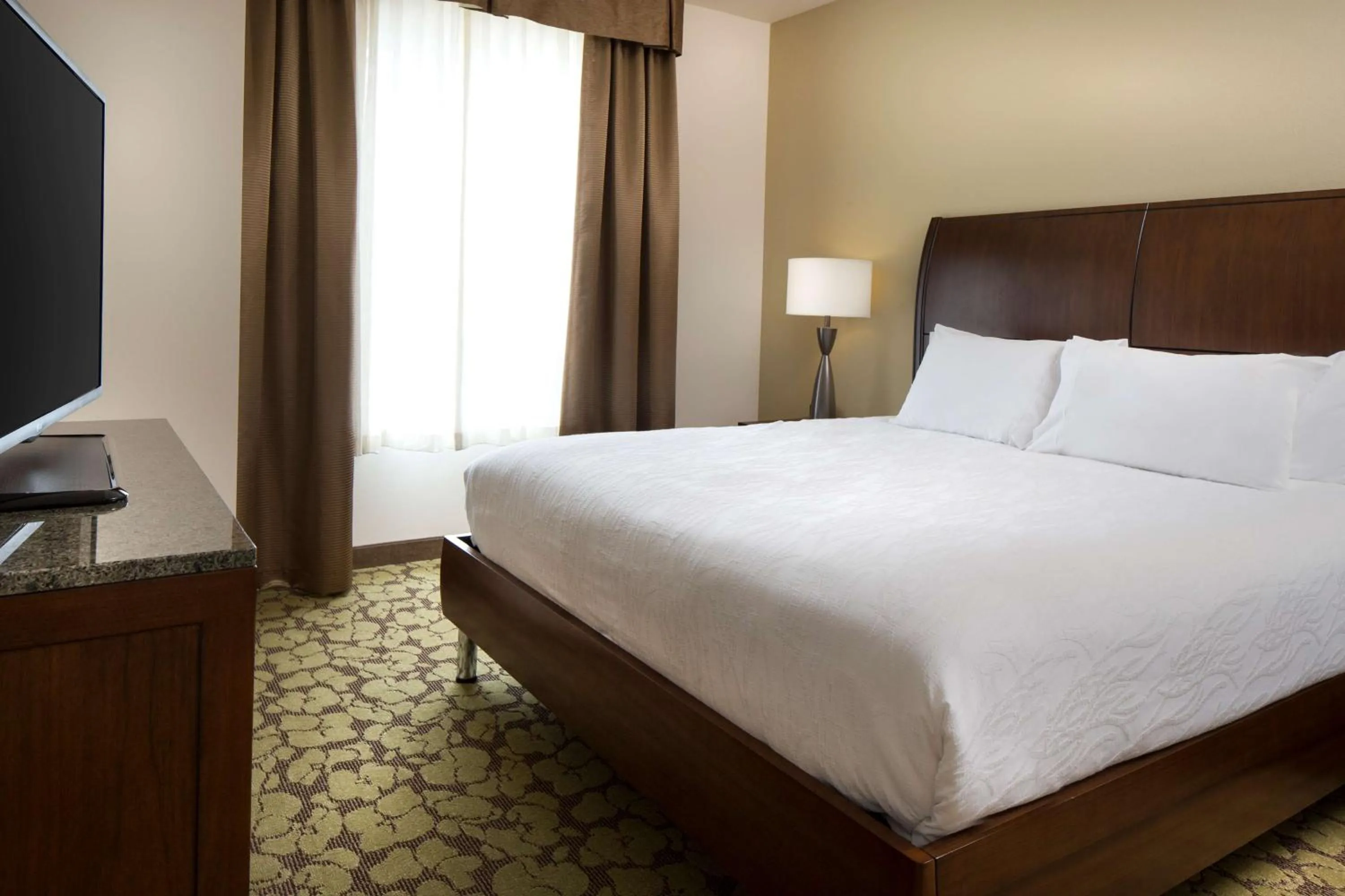 Bed in Hilton Garden Inn Bettendorf/ Quad Cities