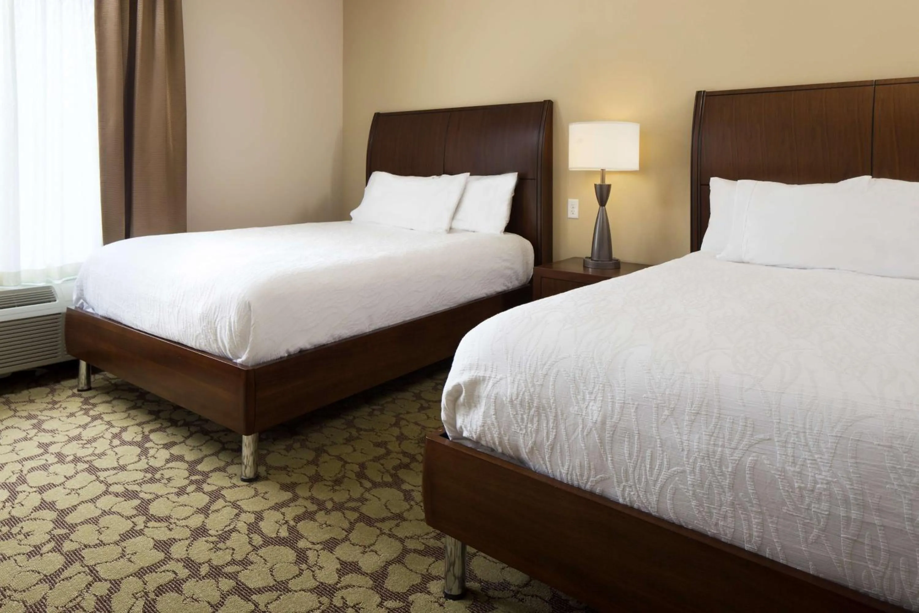 Bed in Hilton Garden Inn Bettendorf/ Quad Cities