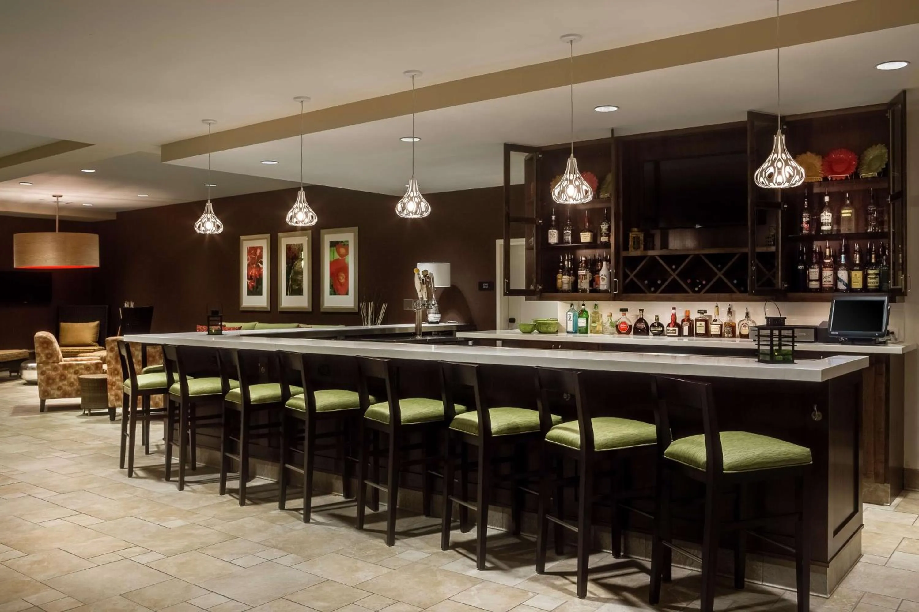 Lounge or bar in Hilton Garden Inn Bettendorf/ Quad Cities