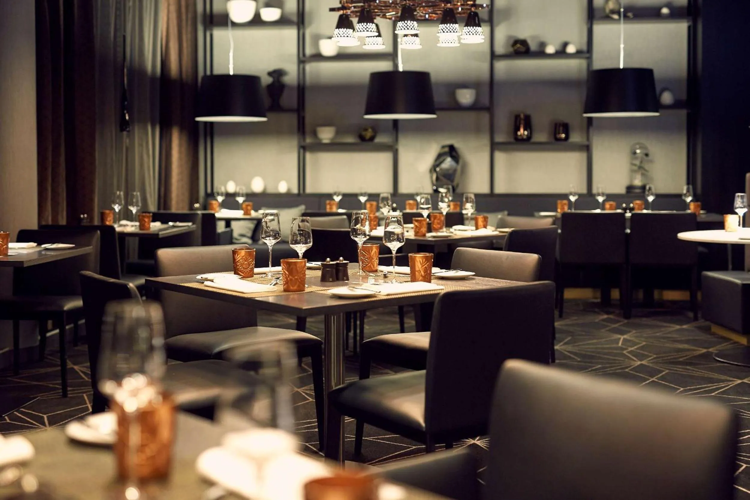 Restaurant/places to eat in Hilton Tallinn Park