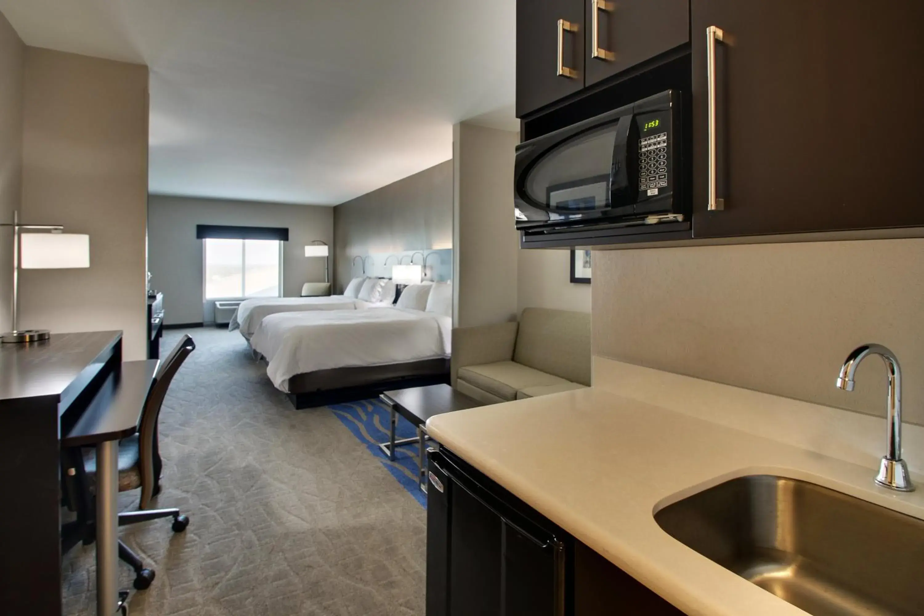 Suite with Two Queen Beds in Holiday Inn Express & Suites Lancaster East - Strasburg by IHG Suite with Two Queen Beds in Holiday Inn Express & Suites Lancaster East - Strasburg by IHG