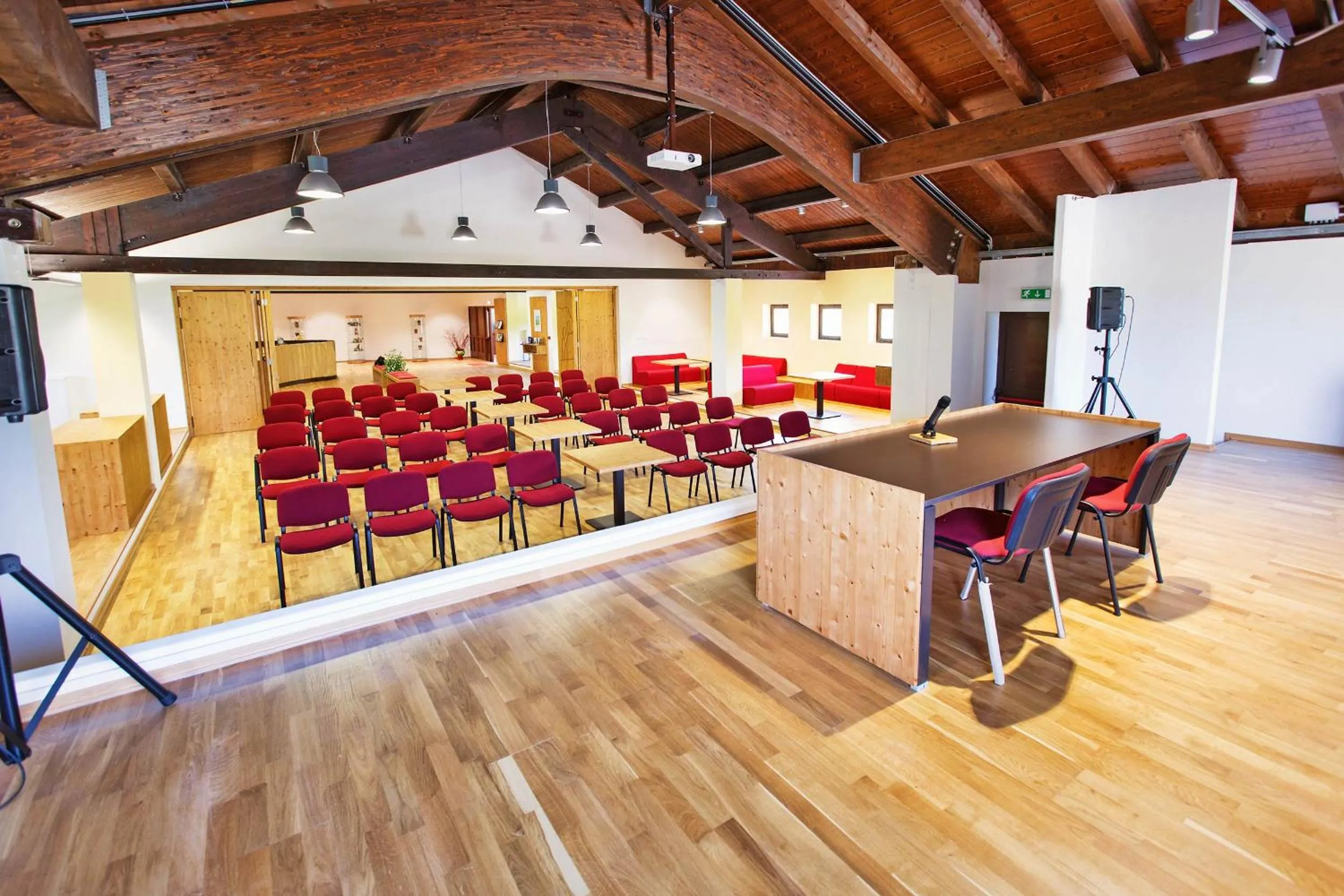 Communal lounge/ TV room in Albergo Diffuso "Col Gentile" Socchieve