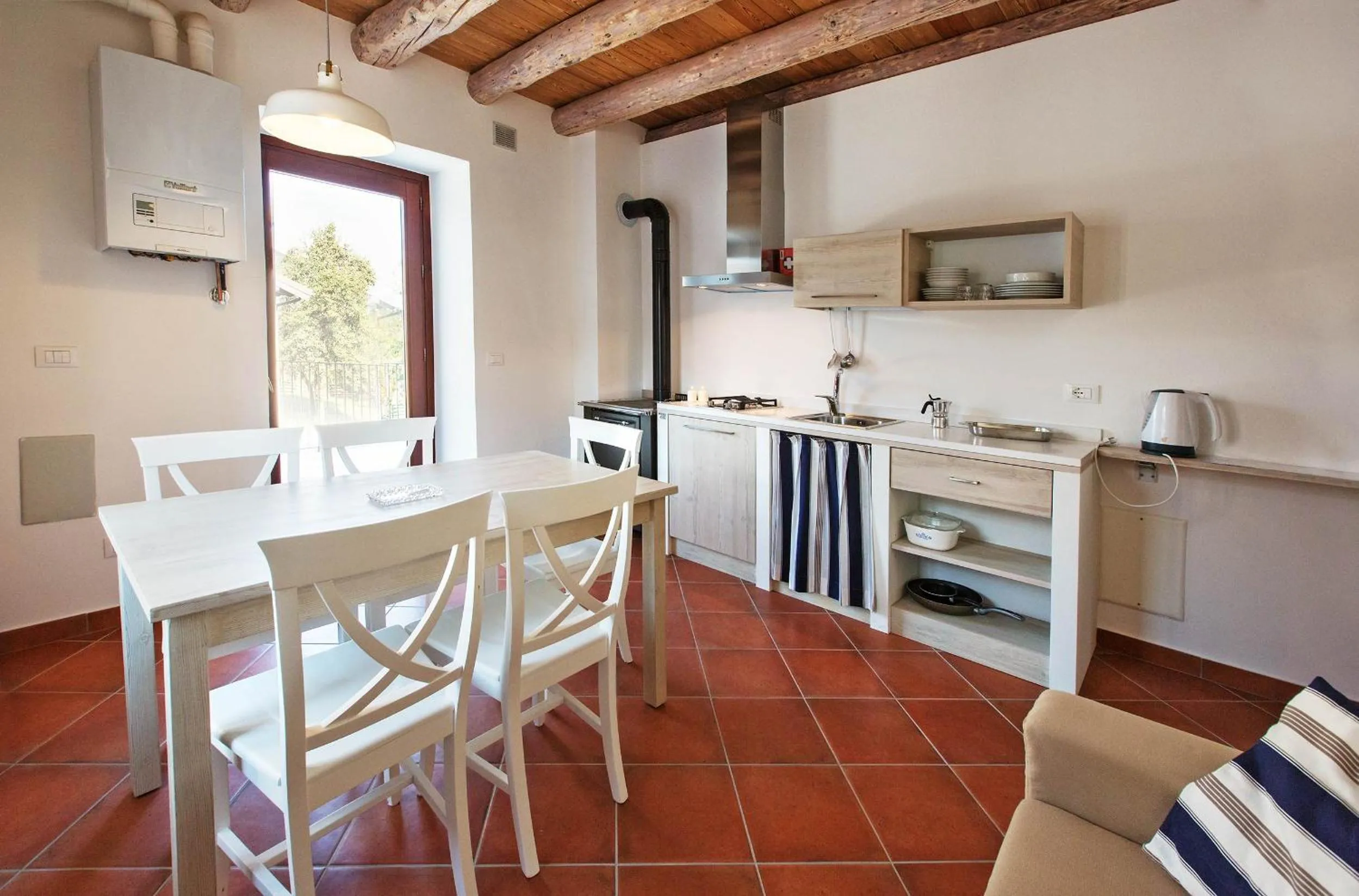 Kitchen or kitchenette in Albergo Diffuso "Col Gentile" Socchieve