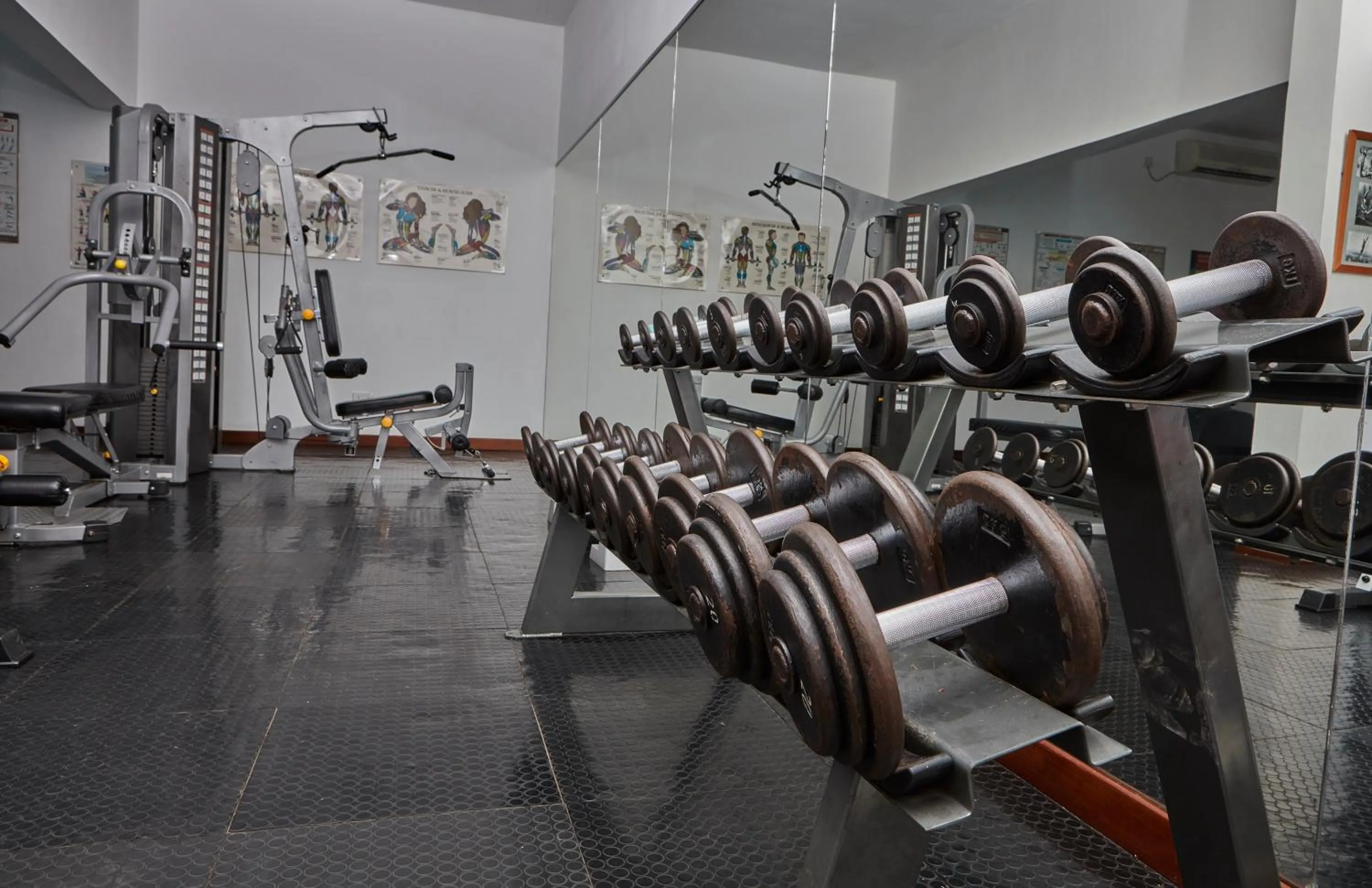 Fitness centre/facilities in Tamarind Village Hotel Apartments