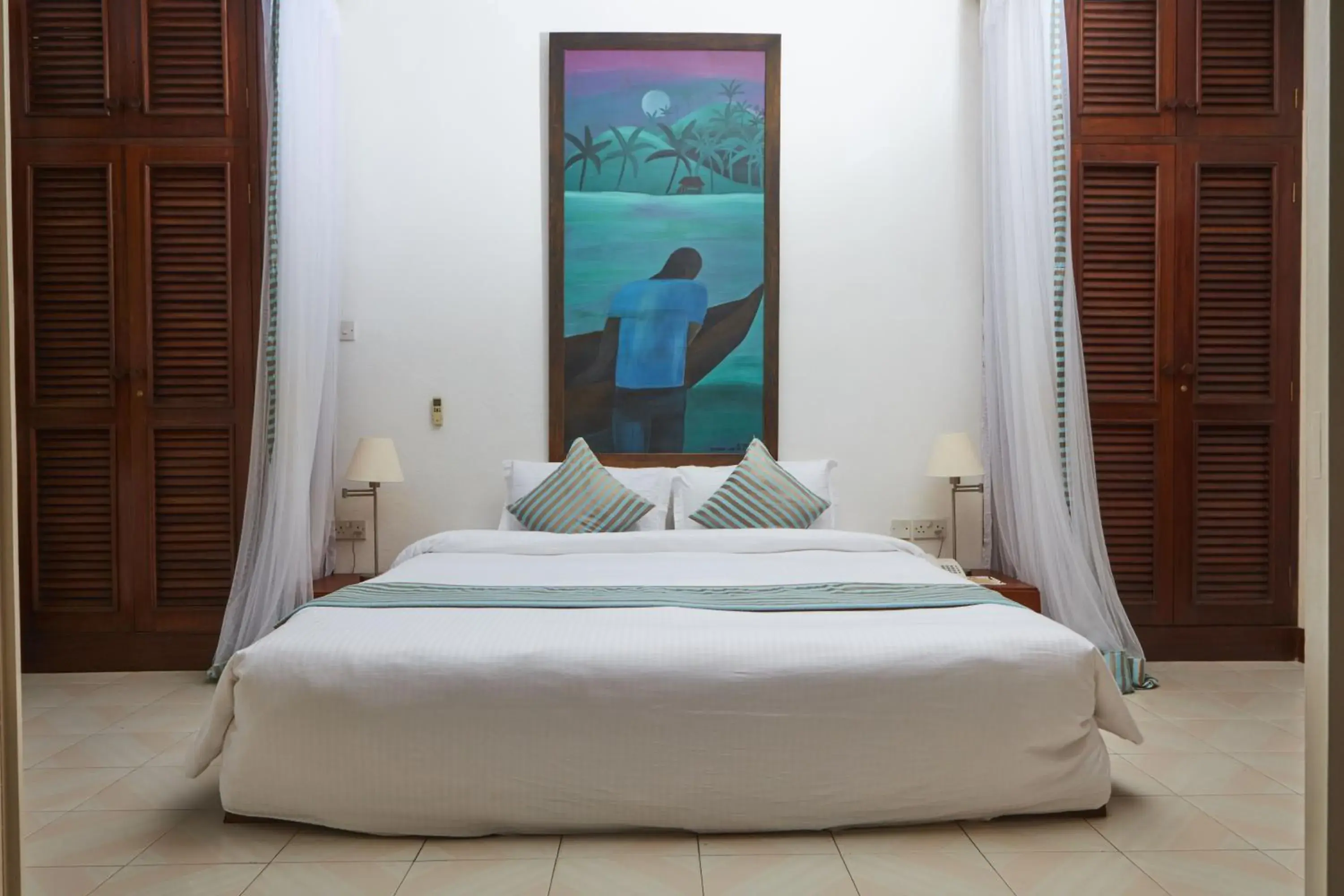 Three-Bedroom Apartment in Tamarind Village Hotel Apartments Three-Bedroom Apartment in Tamarind Village Hotel Apartments