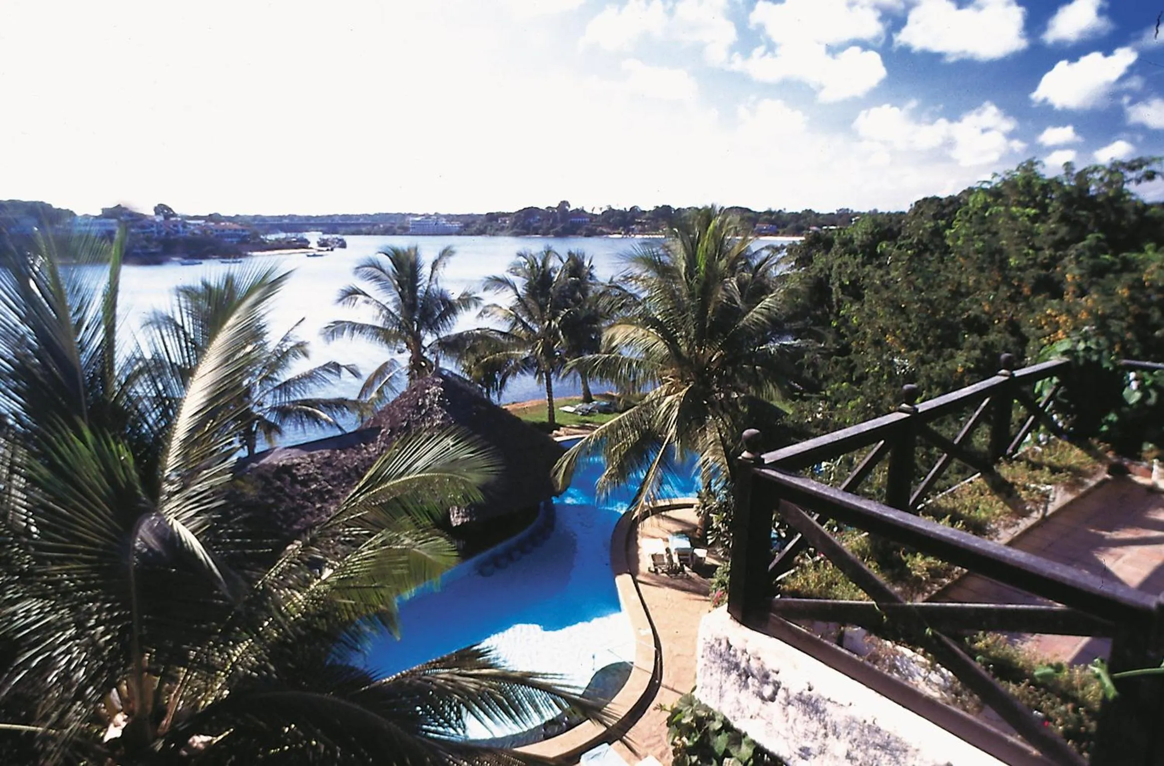 Balcony/Terrace in Tamarind Village Hotel Apartments