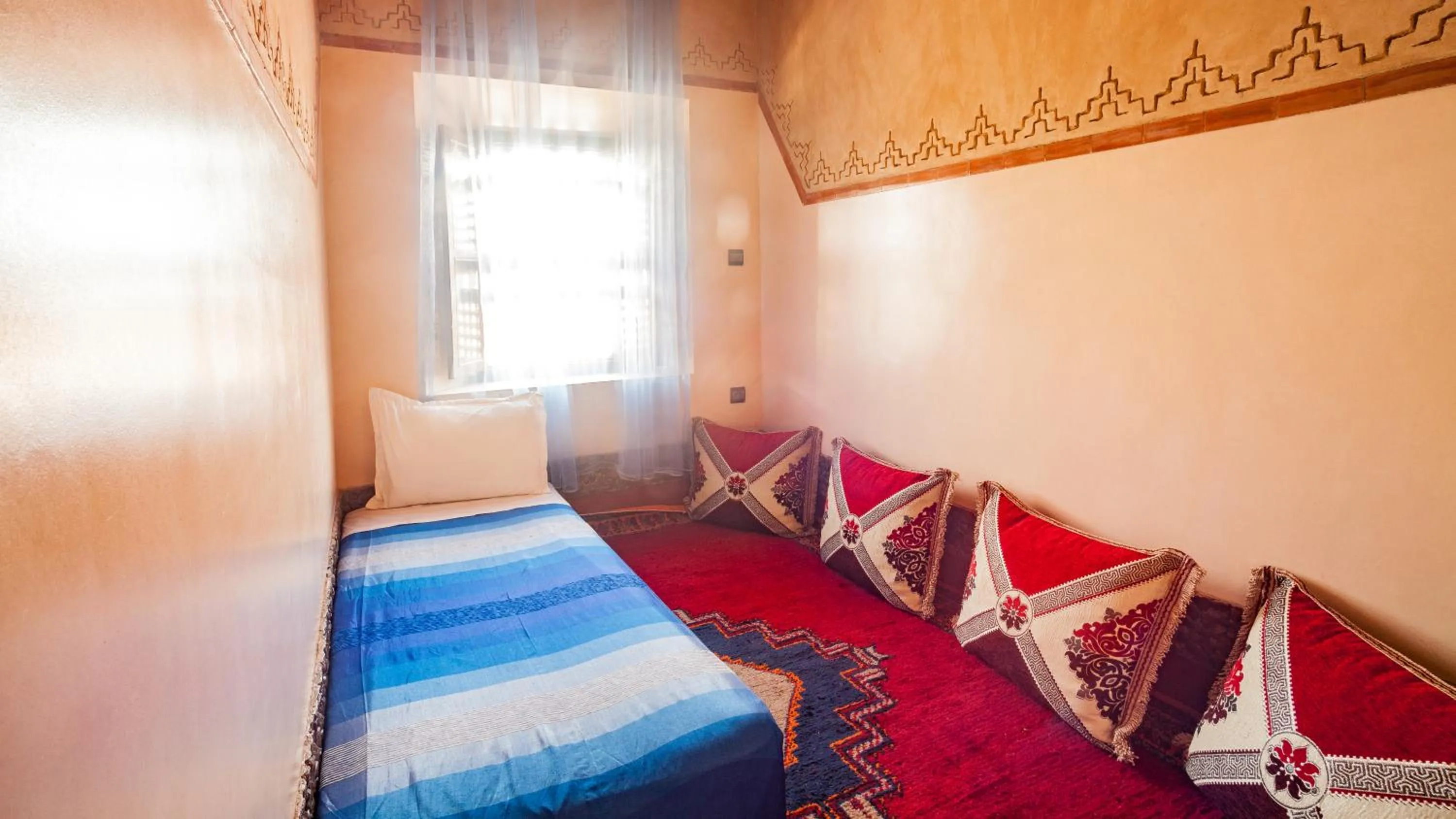 Bed in Ecolodge l'île de Ouarzazate