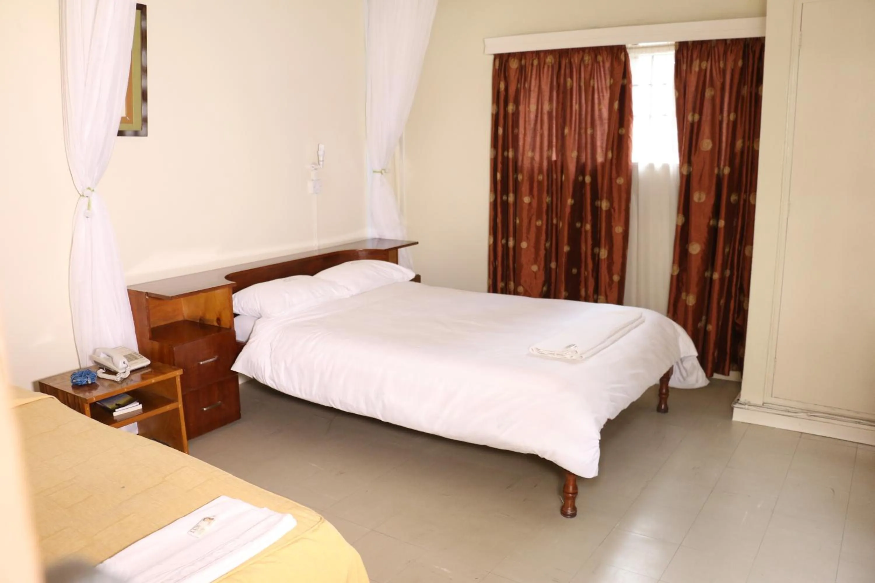 Property building, Bed in Adventist LMS Guest House & Conference Centre