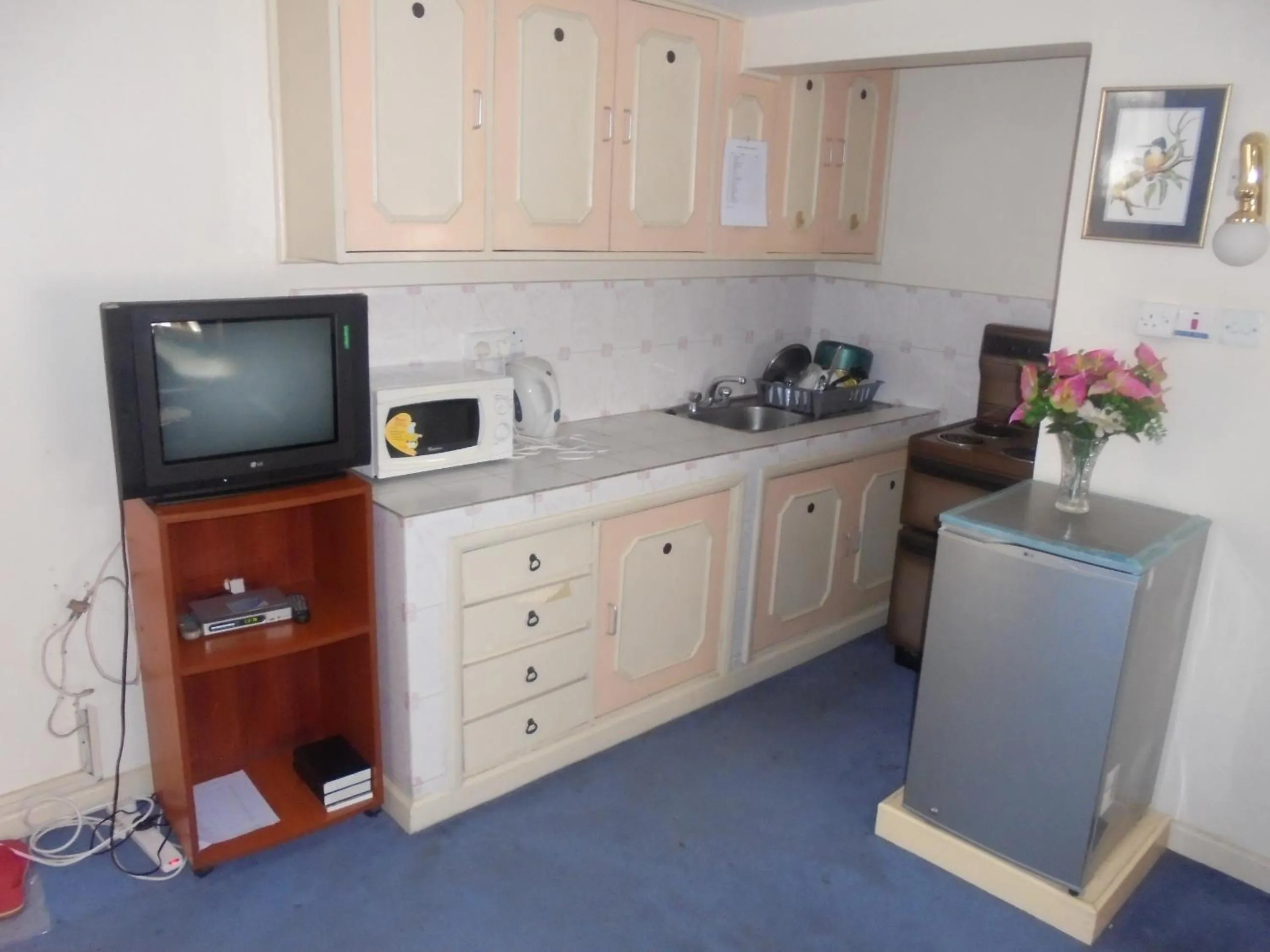 Kitchen or kitchenette in Adventist LMS Guest House & Conference Centre