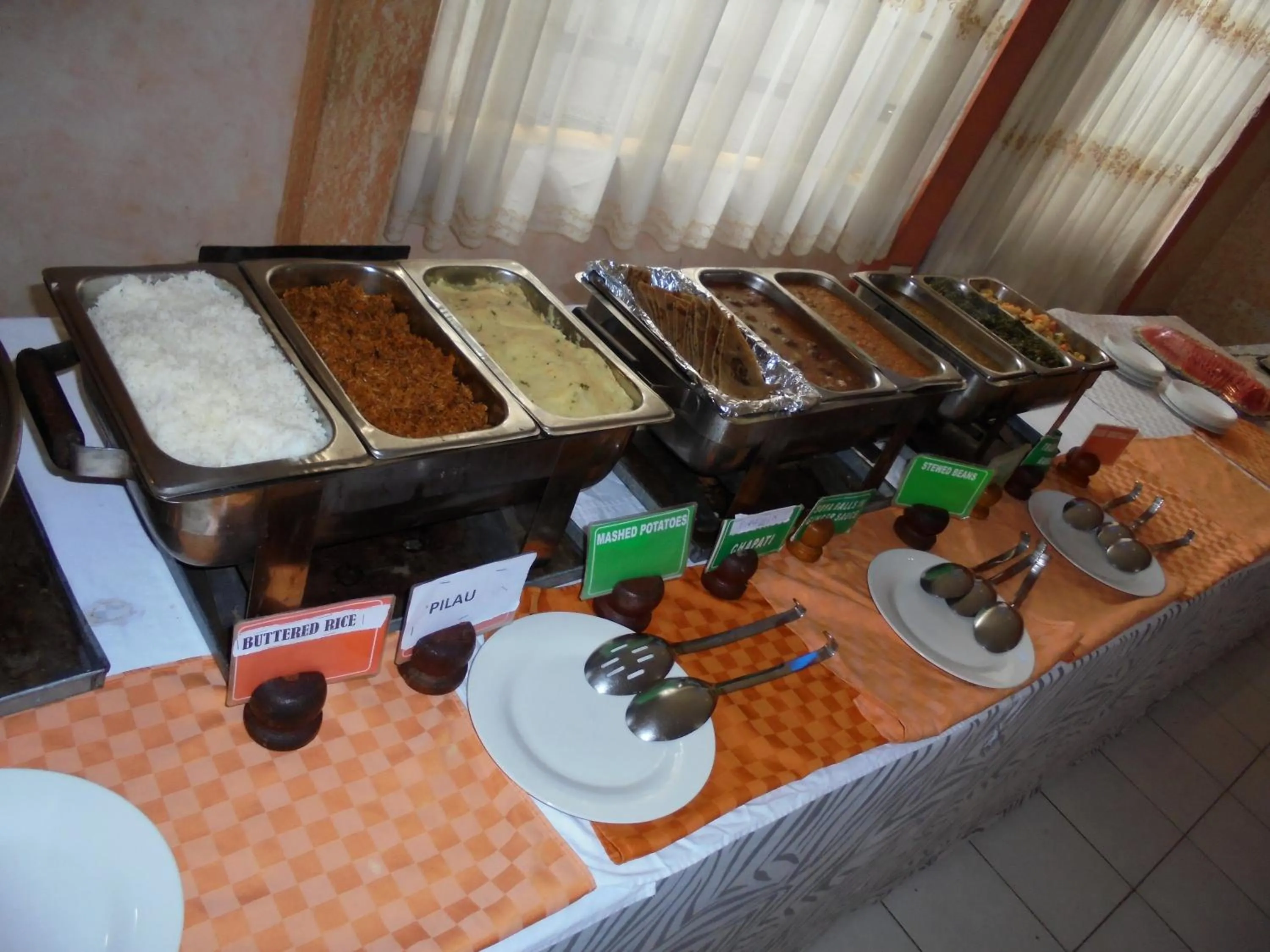 Restaurant/places to eat in Adventist LMS Guest House & Conference Centre