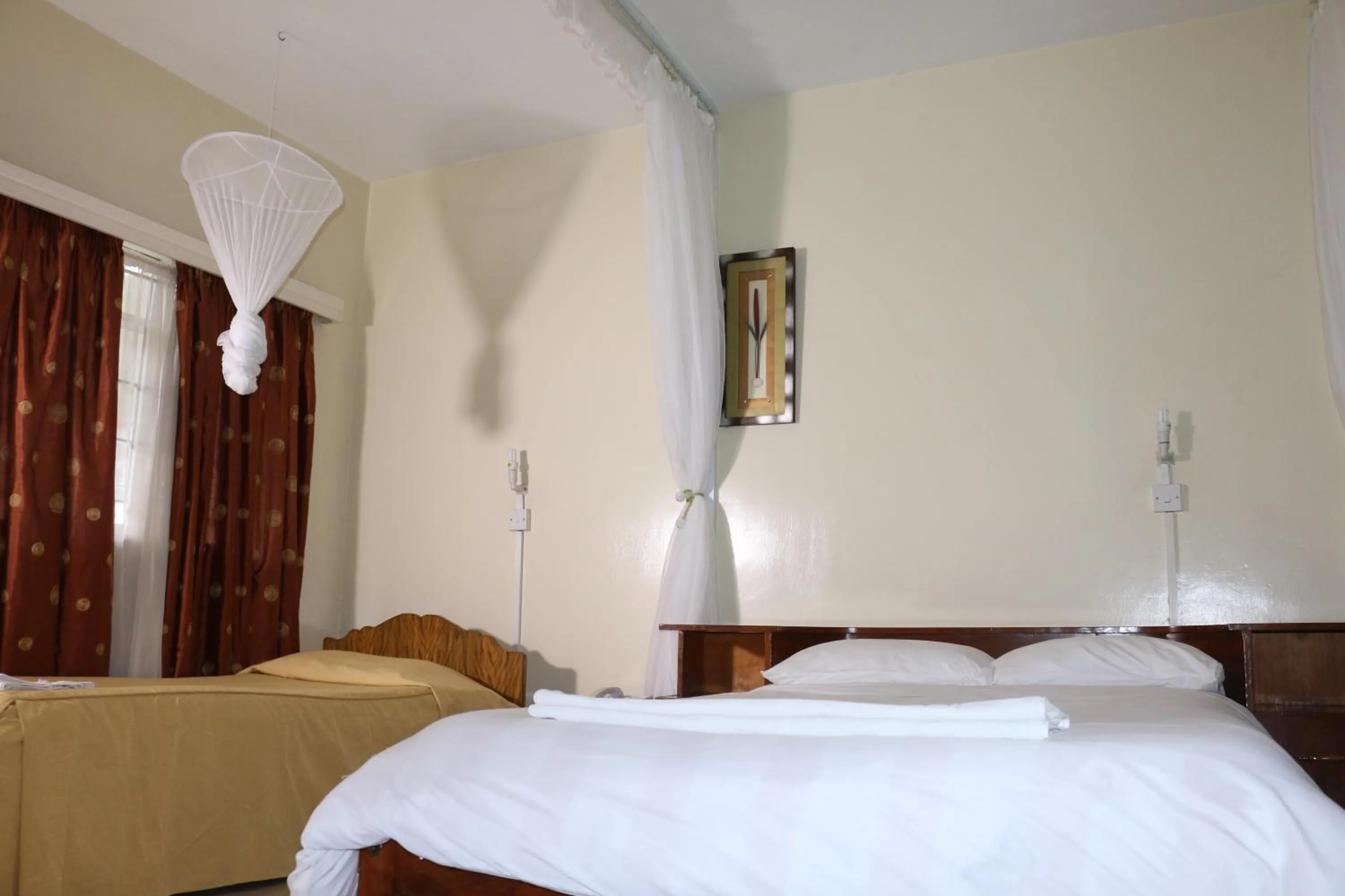Property building, Bed in Adventist LMS Guest House & Conference Centre