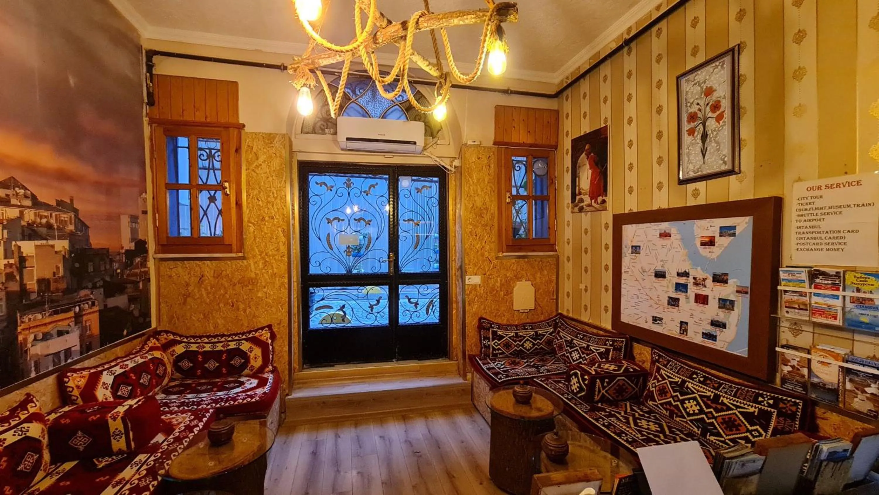 Lobby or reception in Otantik Hotel