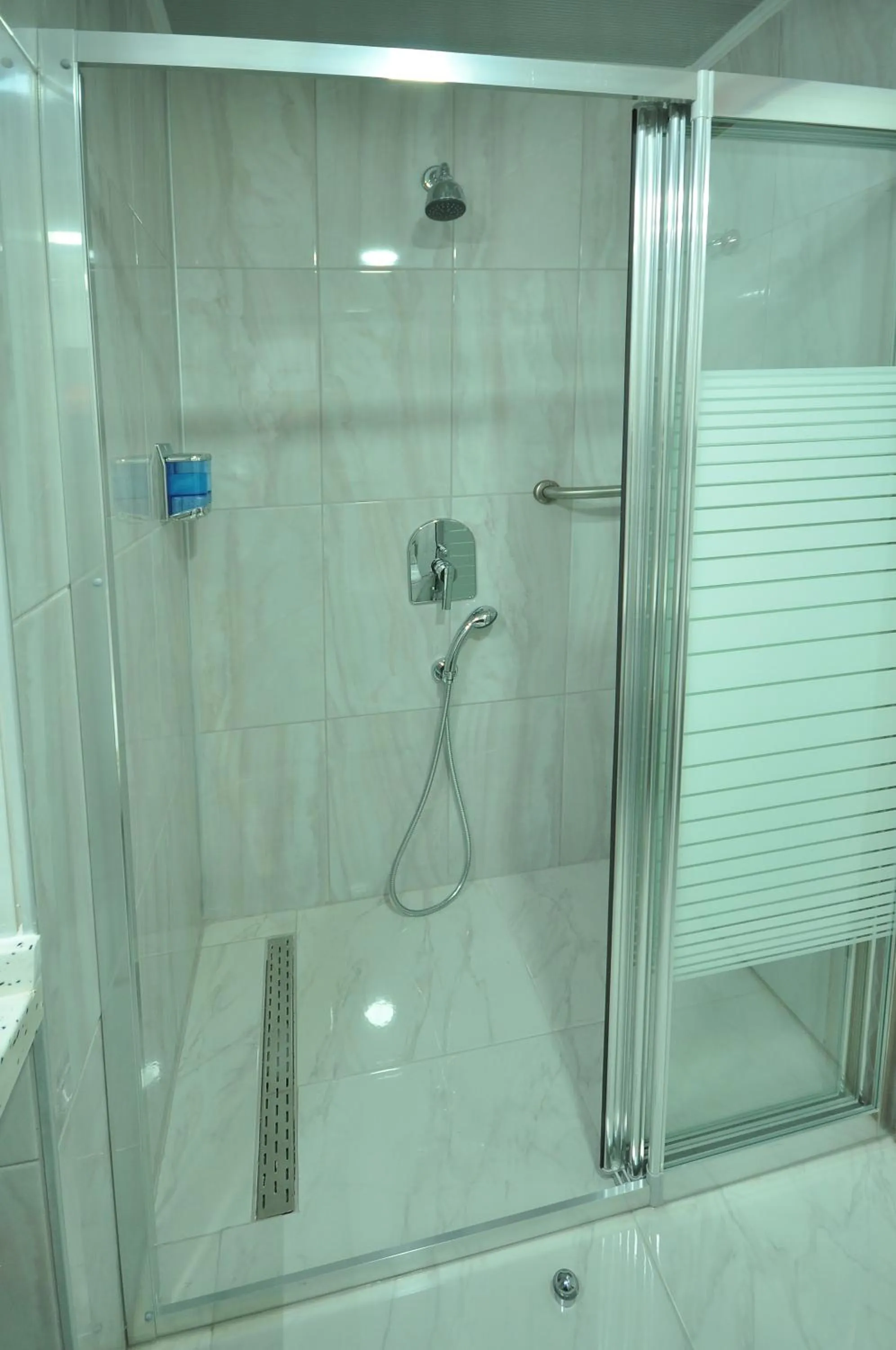 Shower in Bupa Hotel
