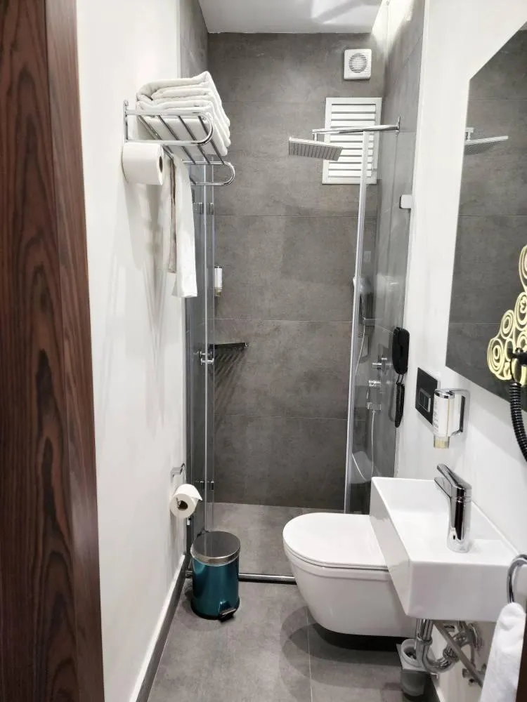 Bathroom in Numi Hotel