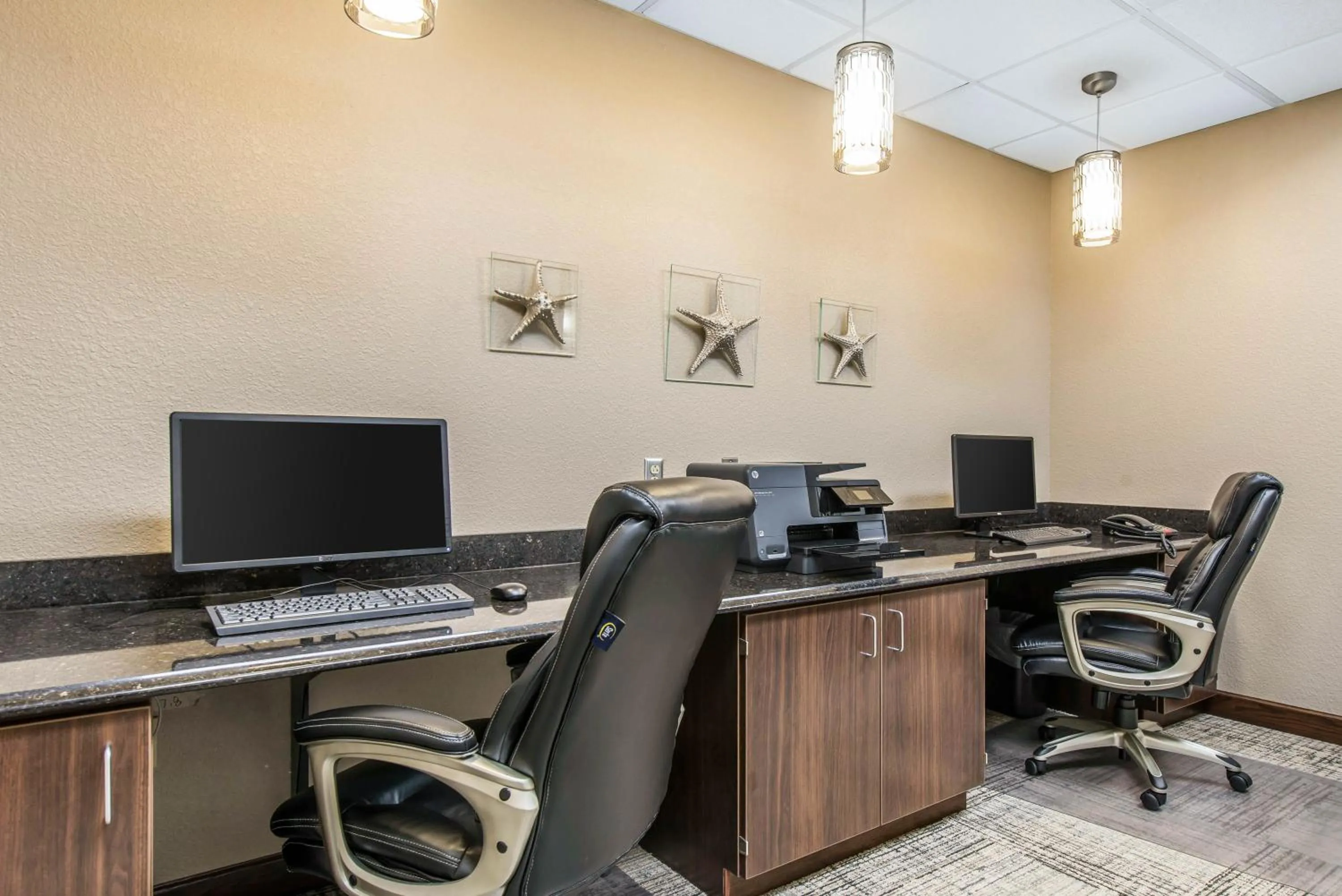 On site, Business Area/Conference Room in The Heritage Inn & Suites, Ascend Hotel Collection