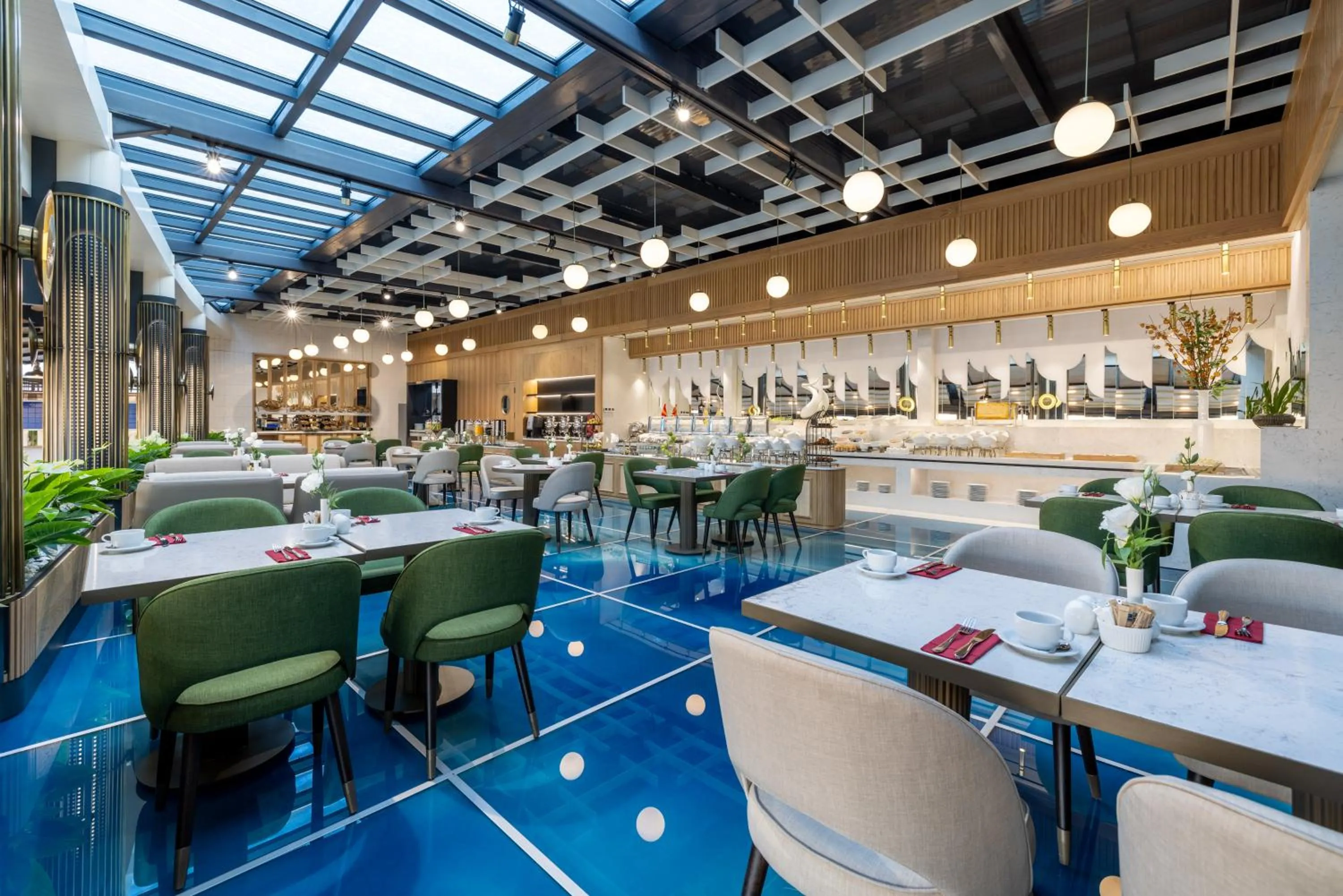 Restaurant/places to eat in Clarion Hotel Golden Horn