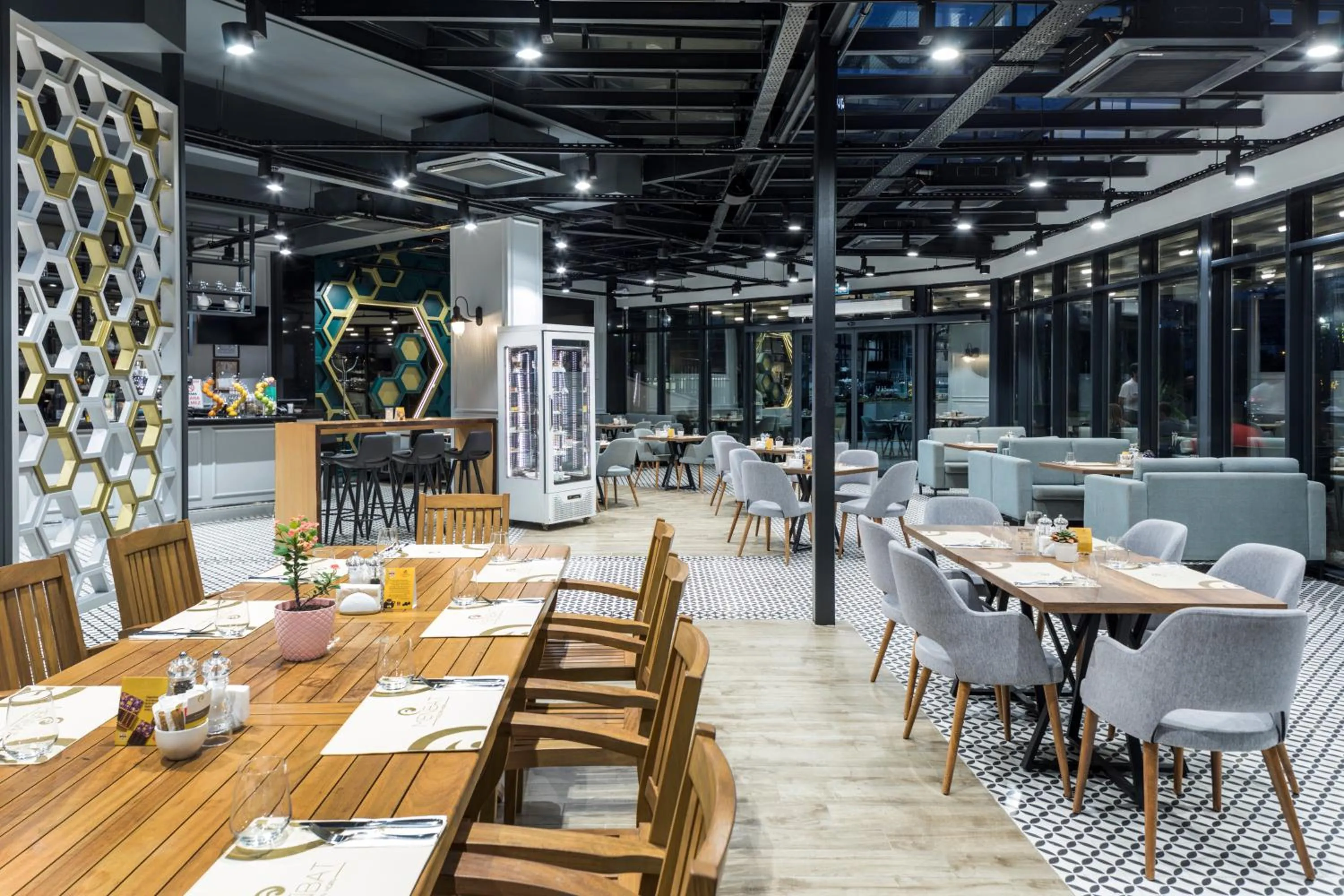 Lounge or bar in Clarion Hotel Golden Horn