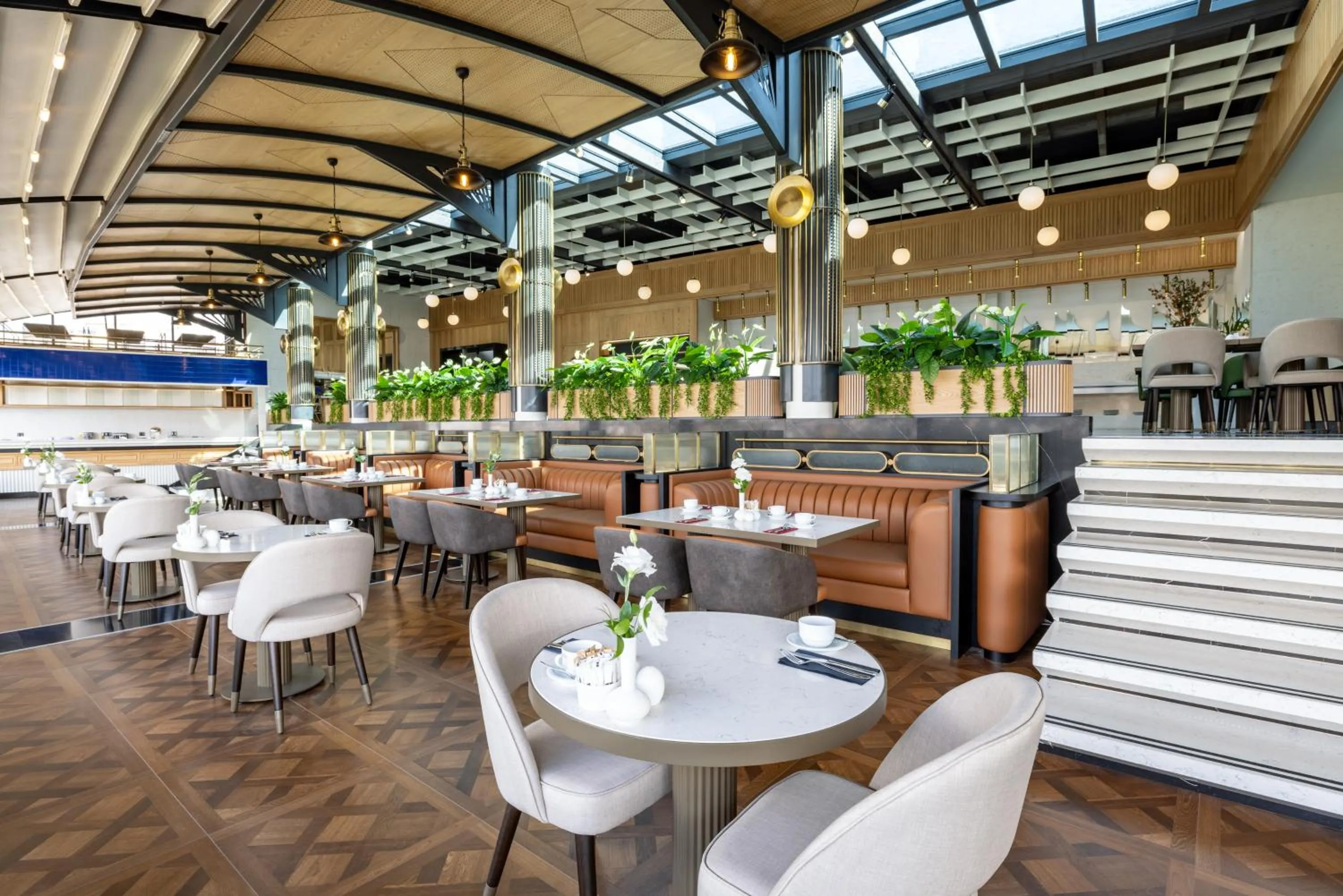 Restaurant/places to eat in Clarion Hotel Golden Horn