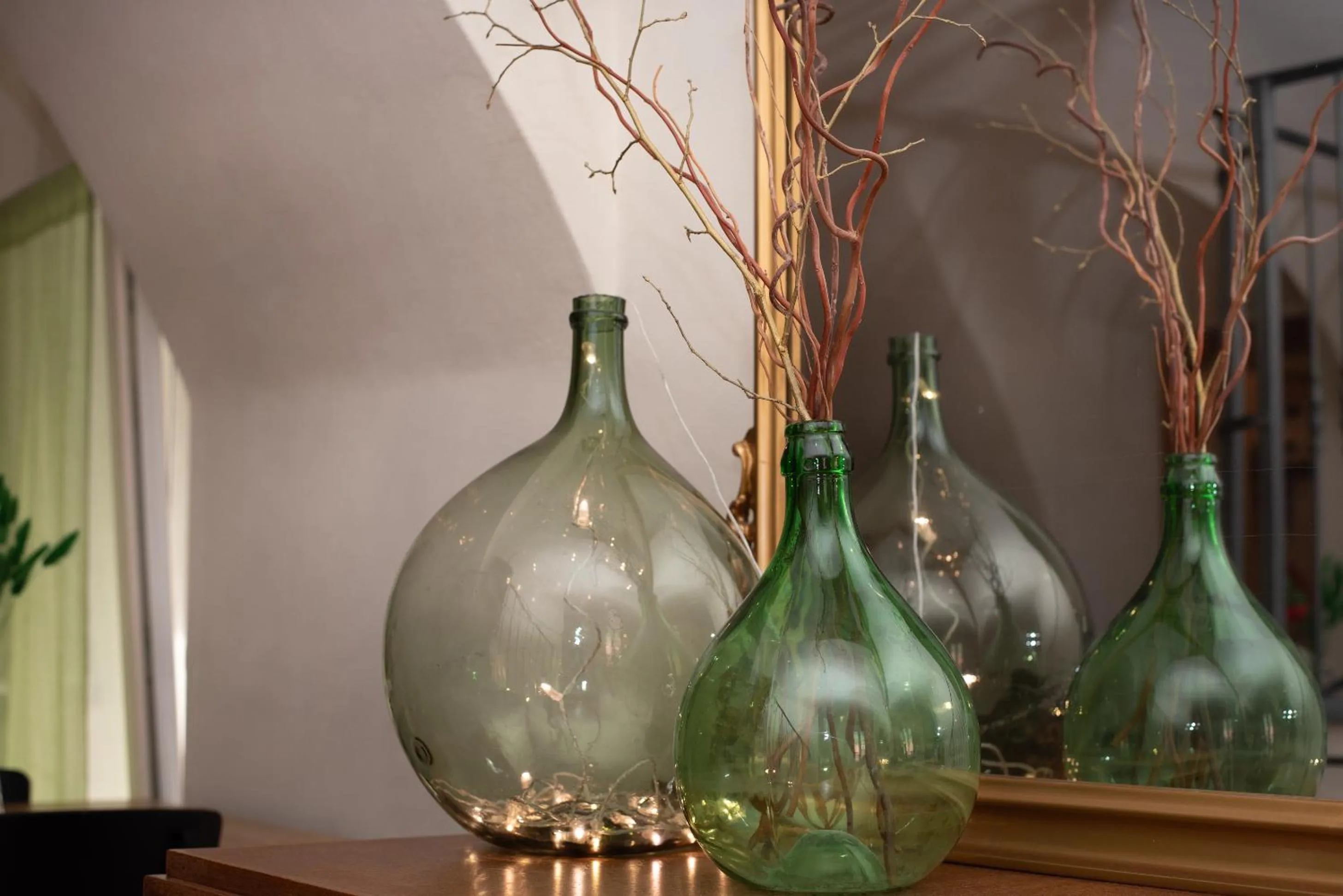 Decorative detail in U Campanin