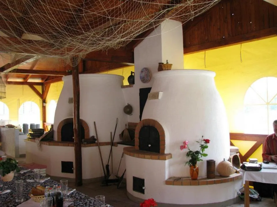 Evening entertainment in La Curia Panzió