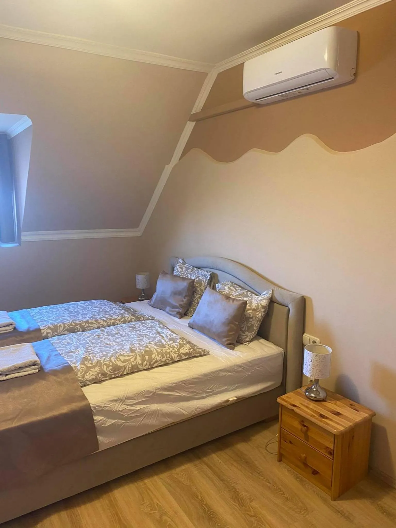 Bed in La Curia Panzió