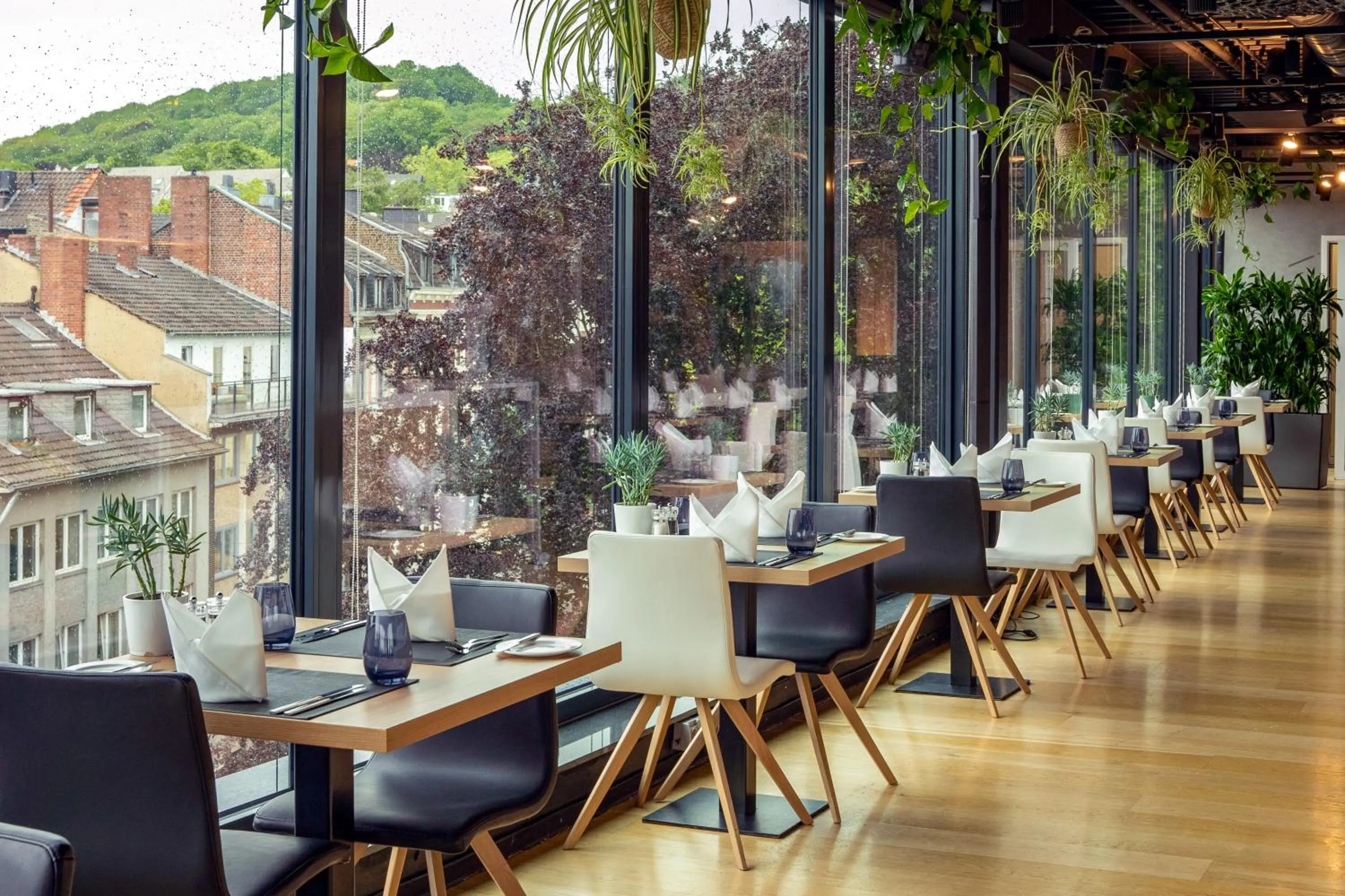 Restaurant/places to eat in INNSiDE by Meliá Aachen