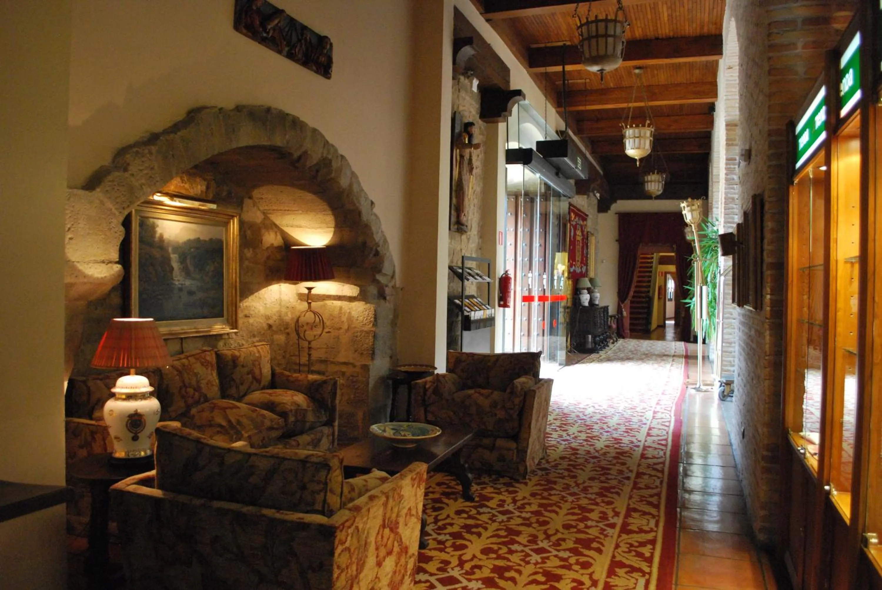 Lobby or reception in Parador de Olite