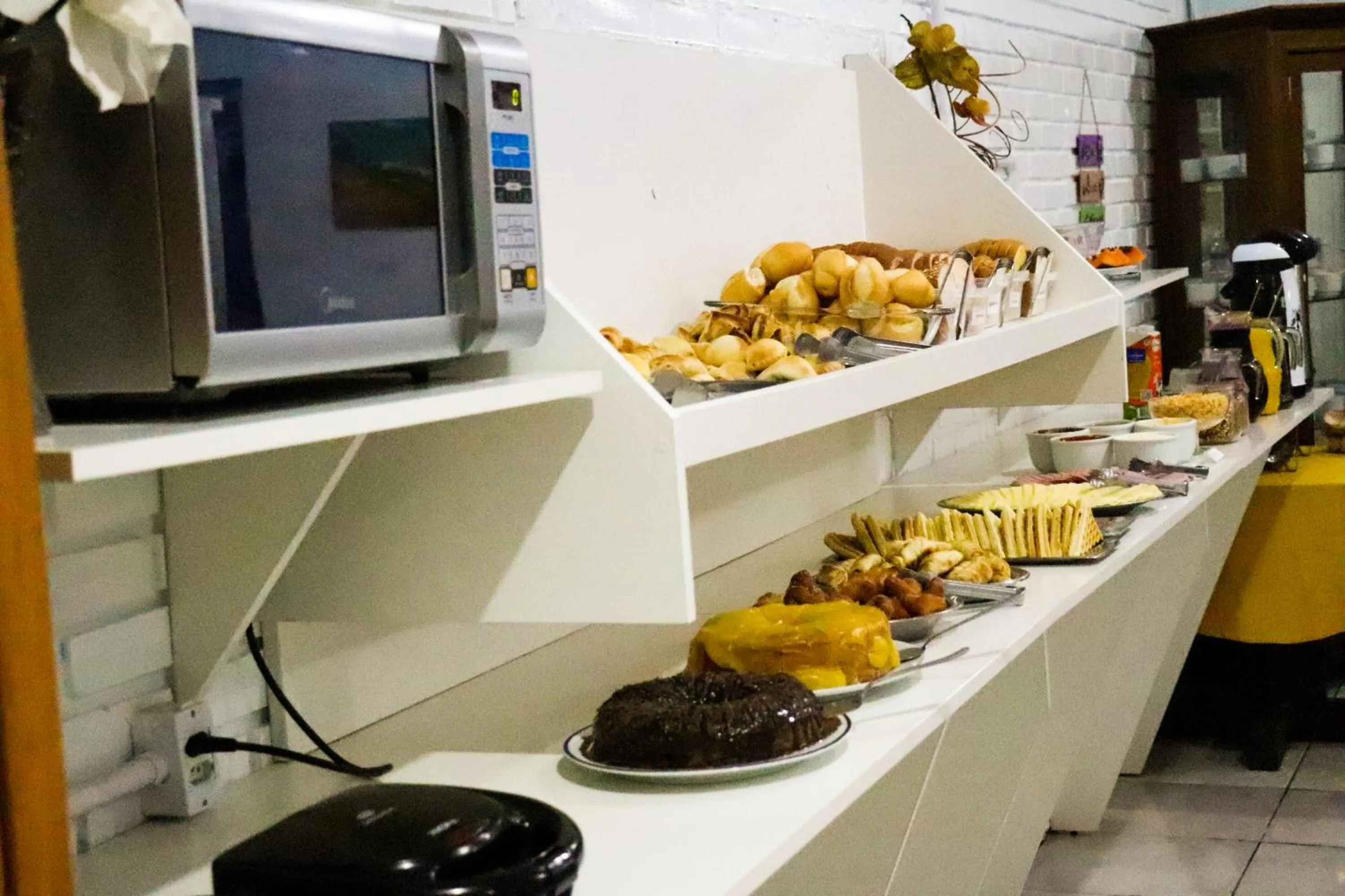 Buffet breakfast in Pousada Tia Leonor