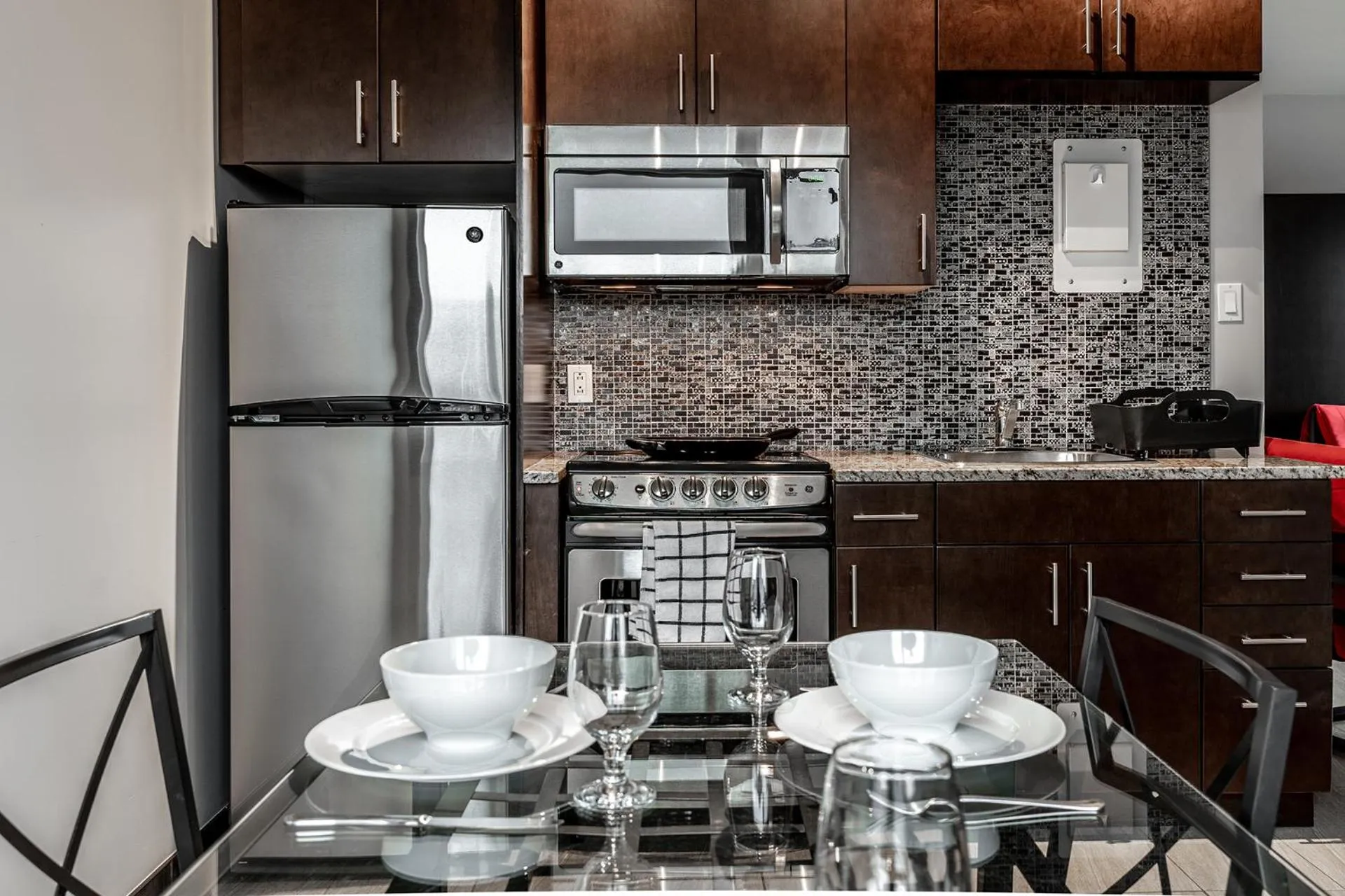 Kitchen or kitchenette in Cjour Apartments