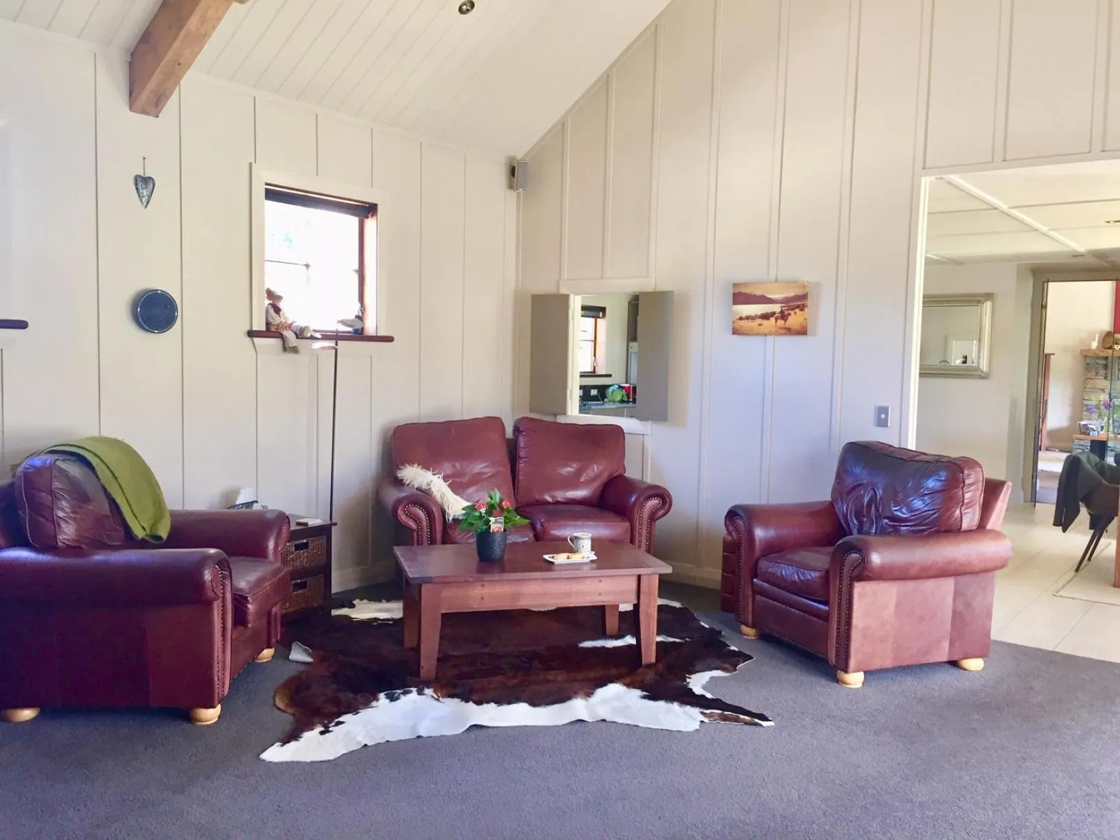 Living room in Three Thirty B & B