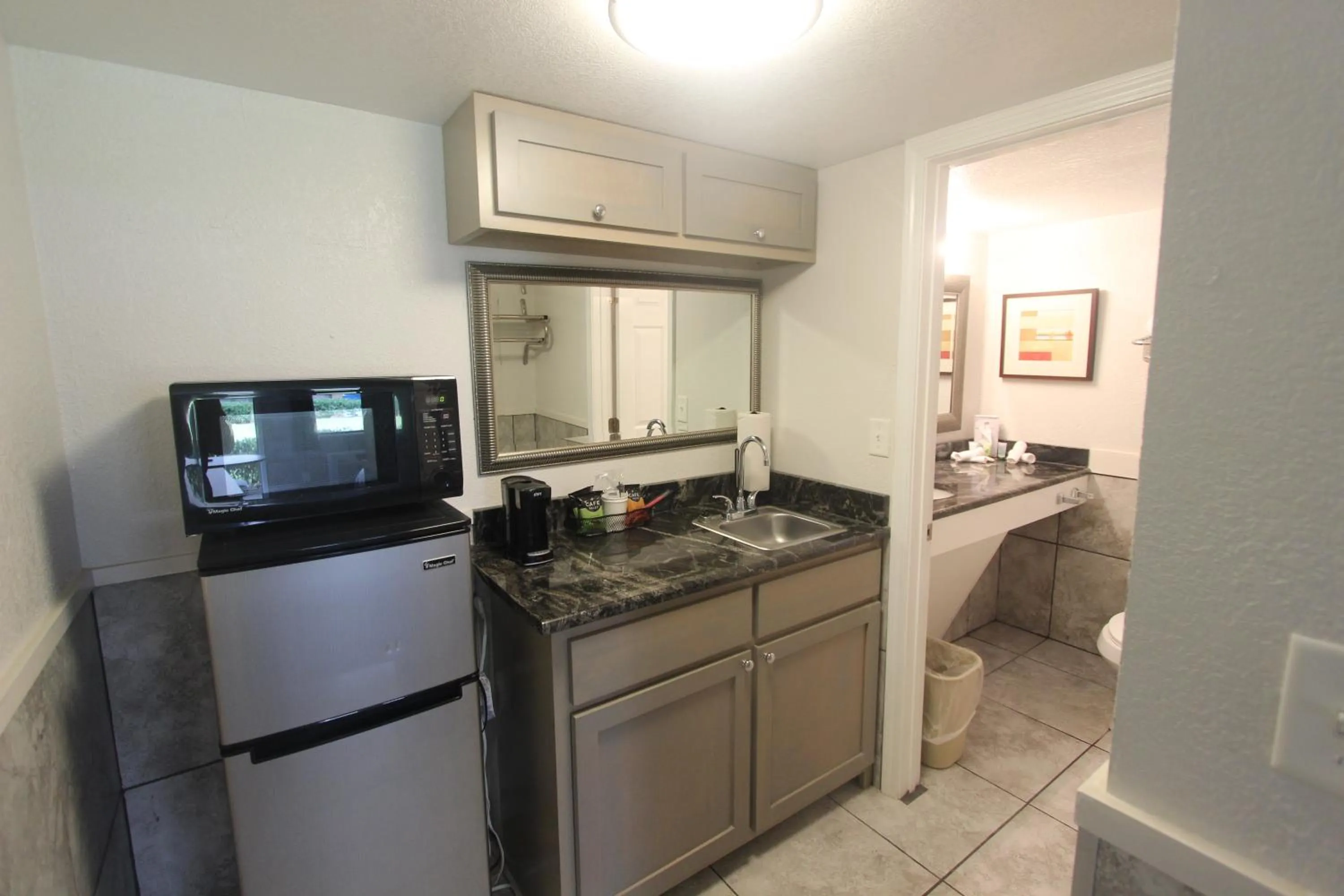 minibar in At Home Inn - Pensacola