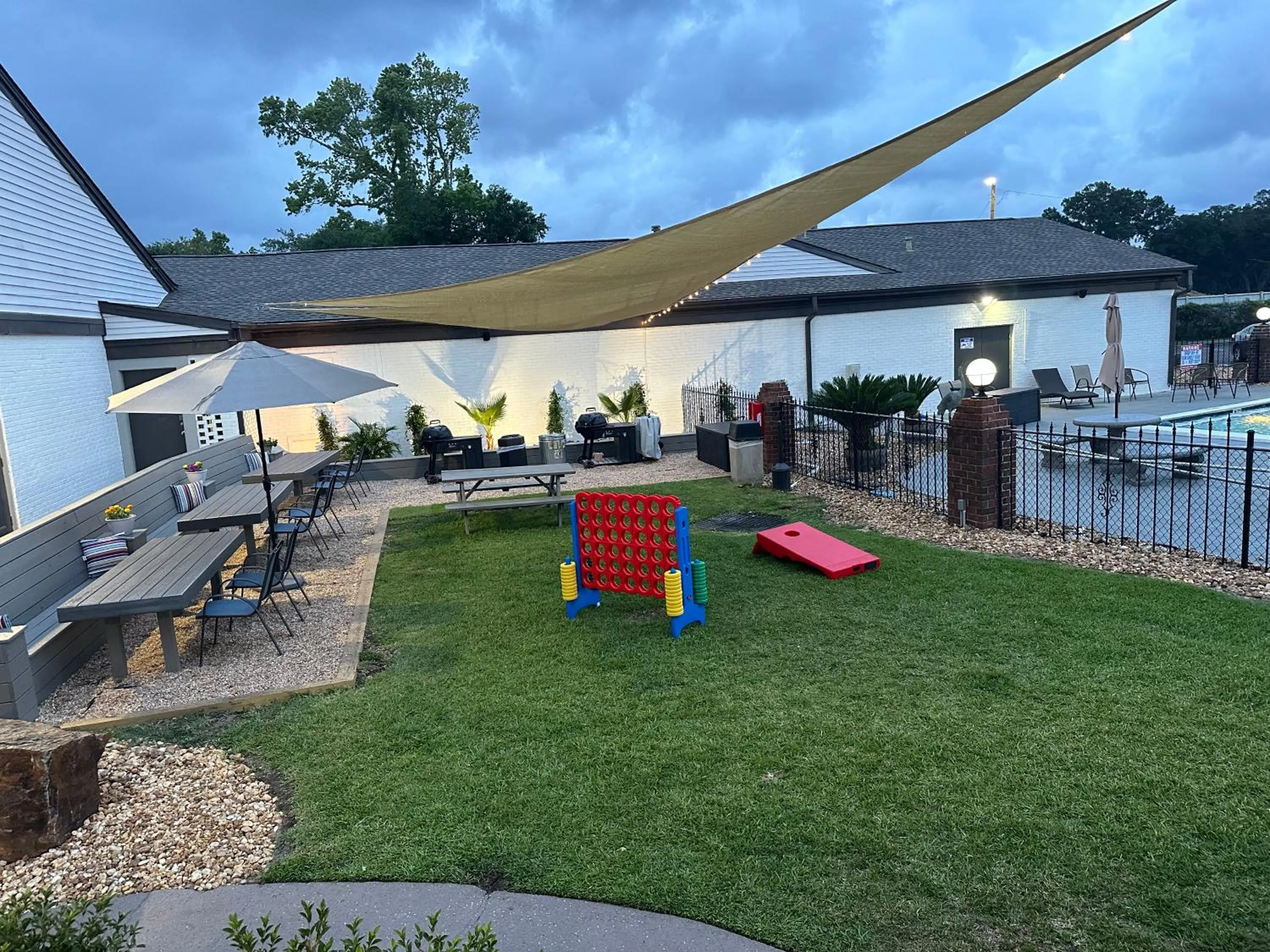 At Home Inn - Pensacola